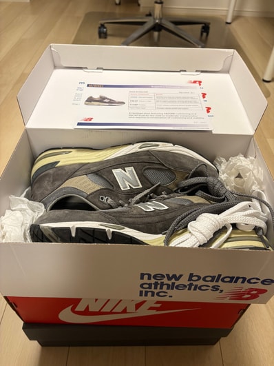 New Balance M991UKF Flimby Catalogue Pack "Grey/White"