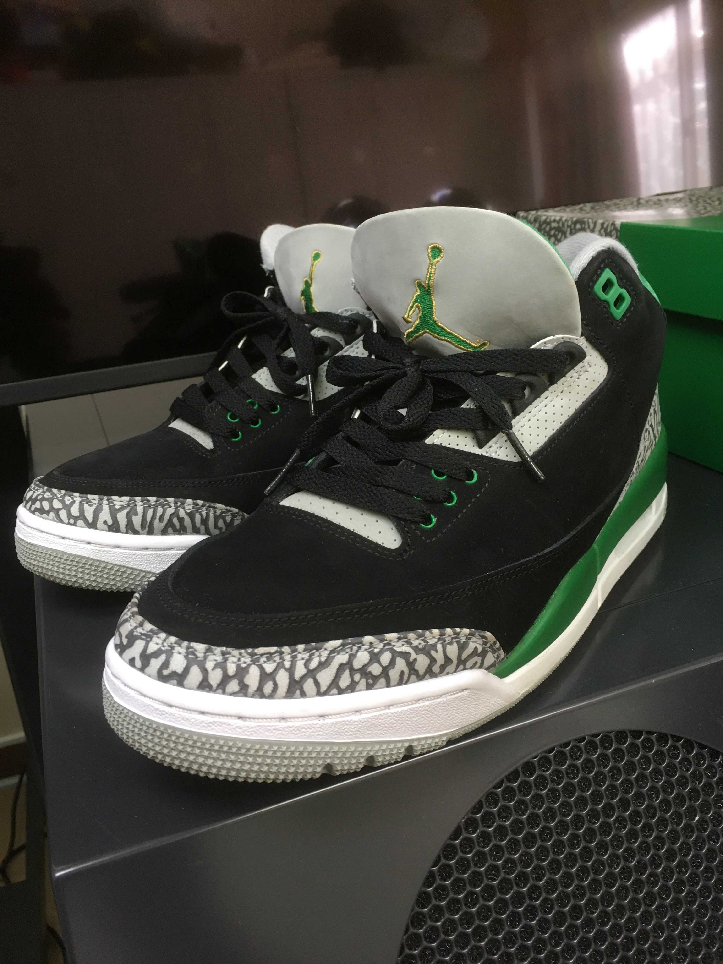 Nike Air Jordan 3 "Pine Green"