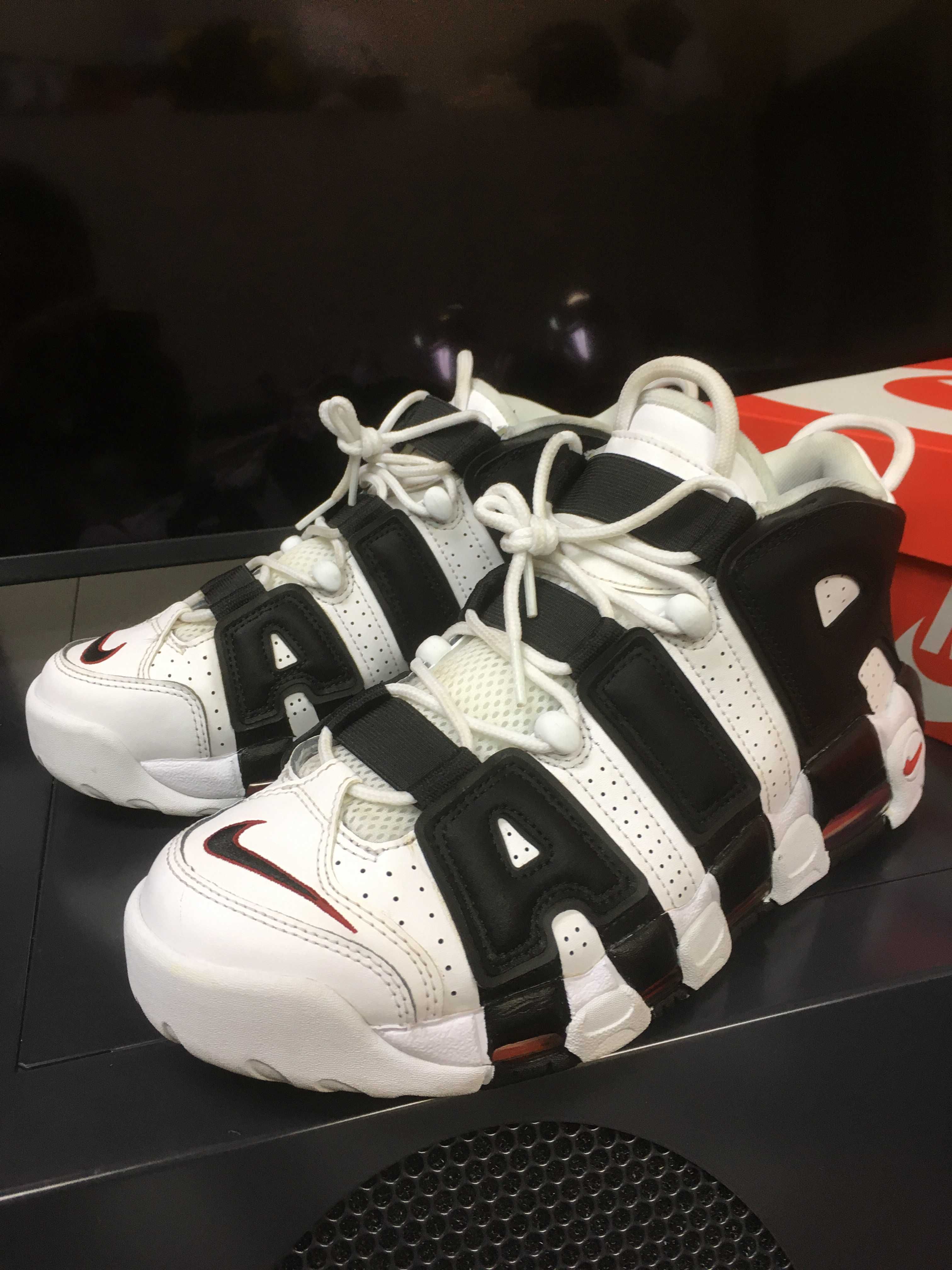 NIKE AIR MORE UPTEMPO "WHITE/BLACK/UNIVERSITY RED"(2020)