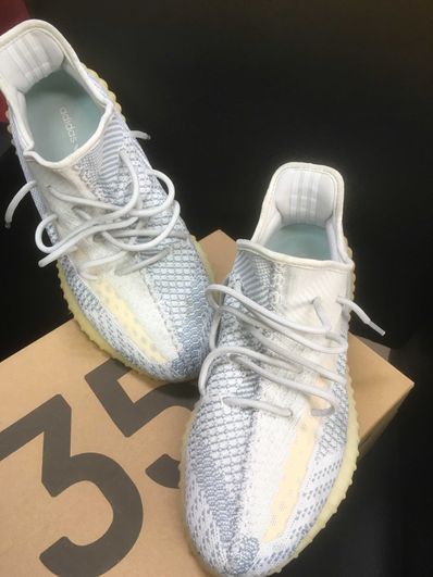 adidas YEEZY Boost 350 V2 "Cloud White"