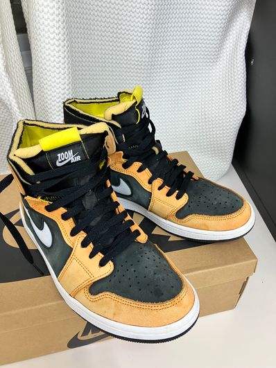 Nike Air Jordan 1 High Zoom "Monarch Orange"