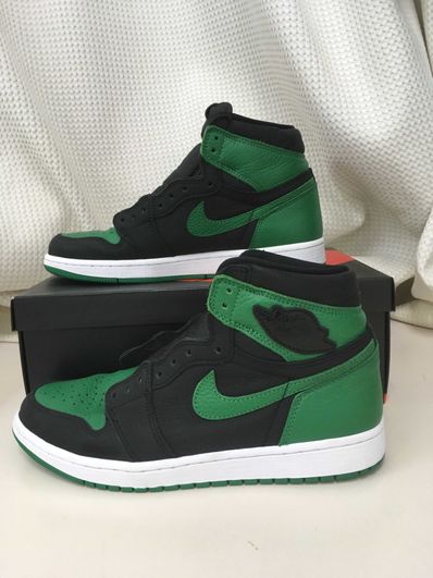 Nike Air Jordan 1 Retro High OG "Black/Pine Green" (2020)