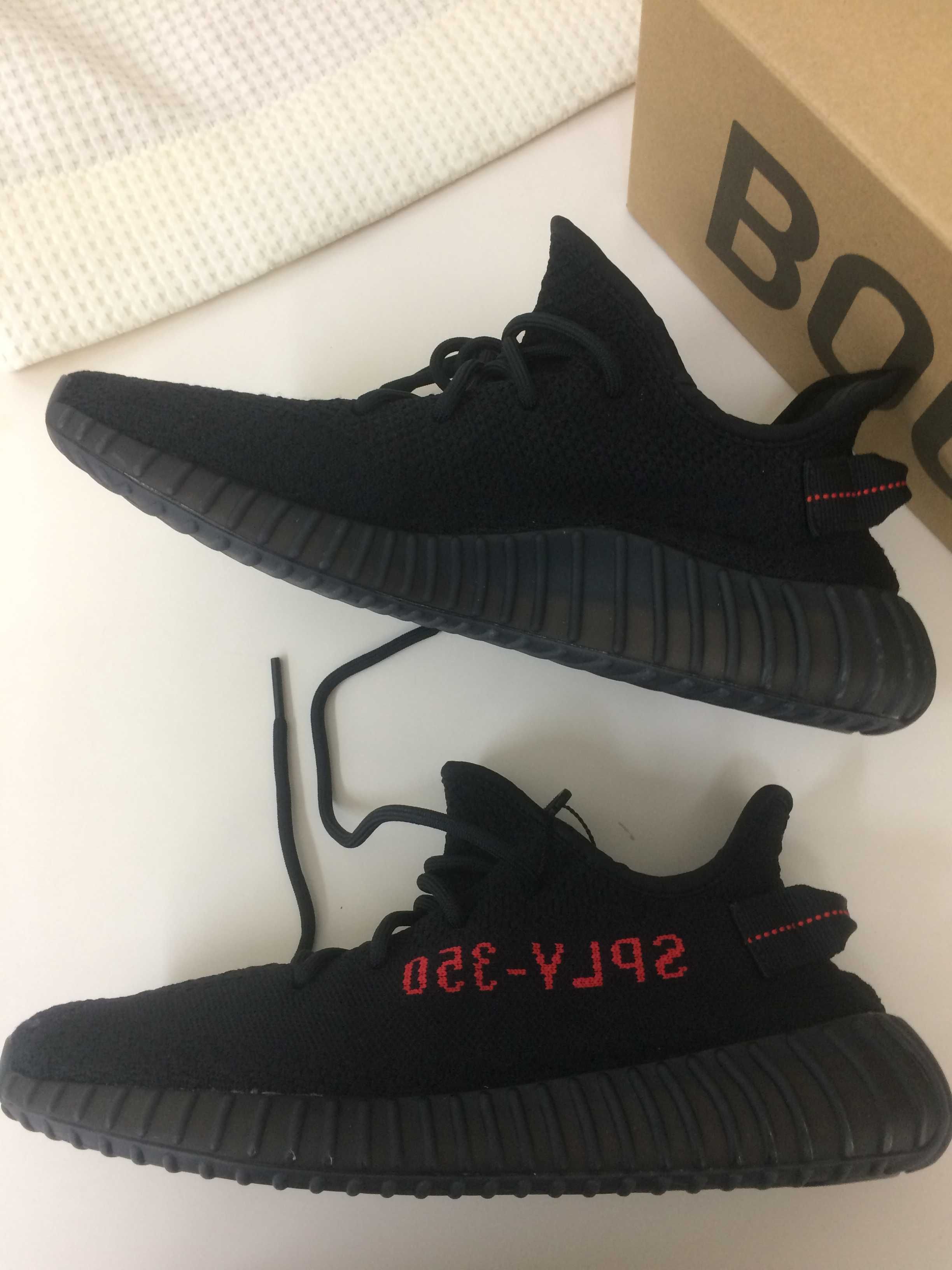 adidas YEEZY Boost 350 V2 "Core Black/Red" (2020)