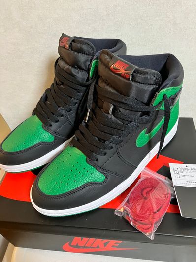 Nike Air Jordan 1 Retro High OG "Black/Pine Green" (2020)