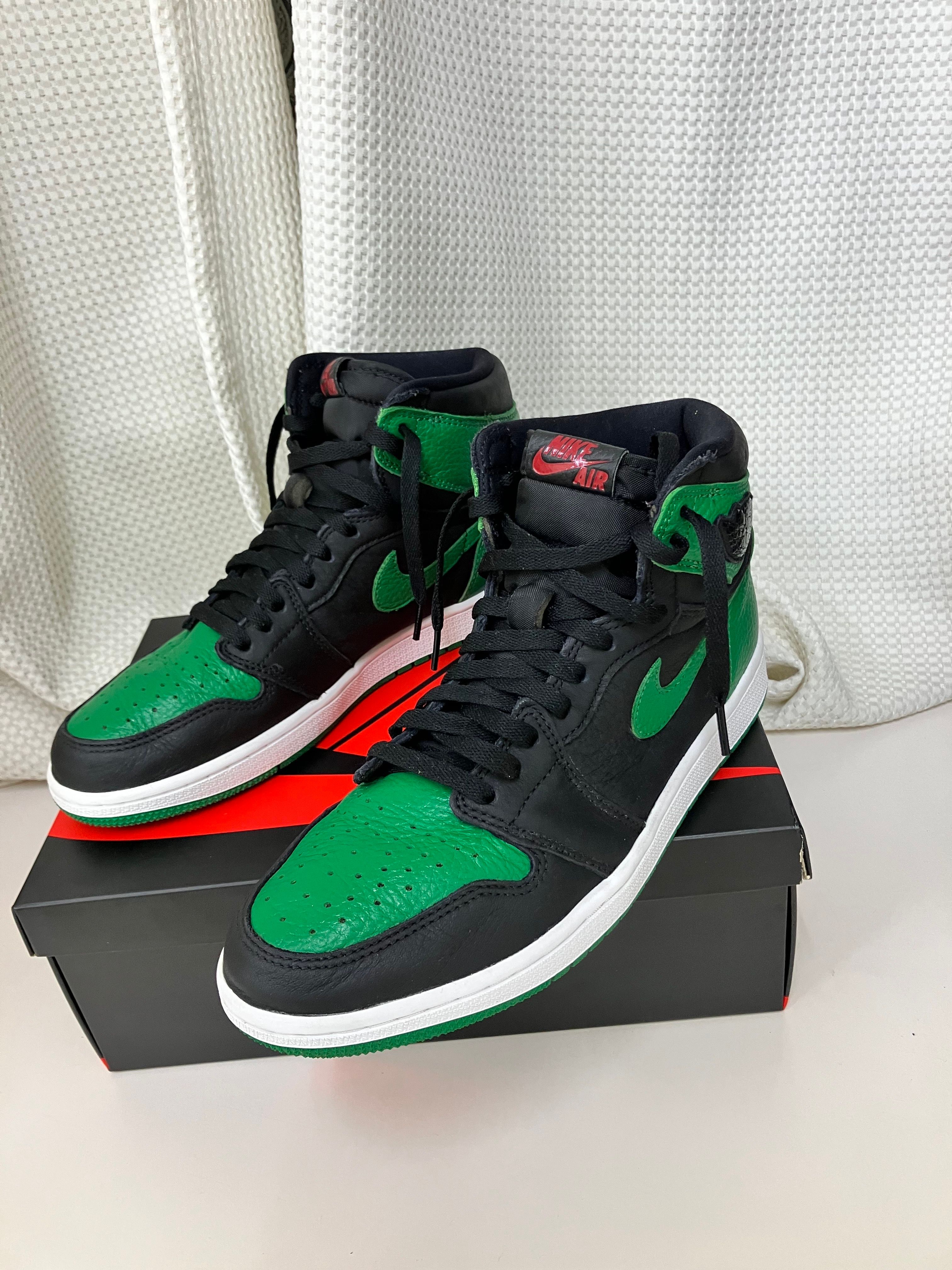 Nike Air Jordan 1 Retro High OG "Black/Pine Green" (2020)