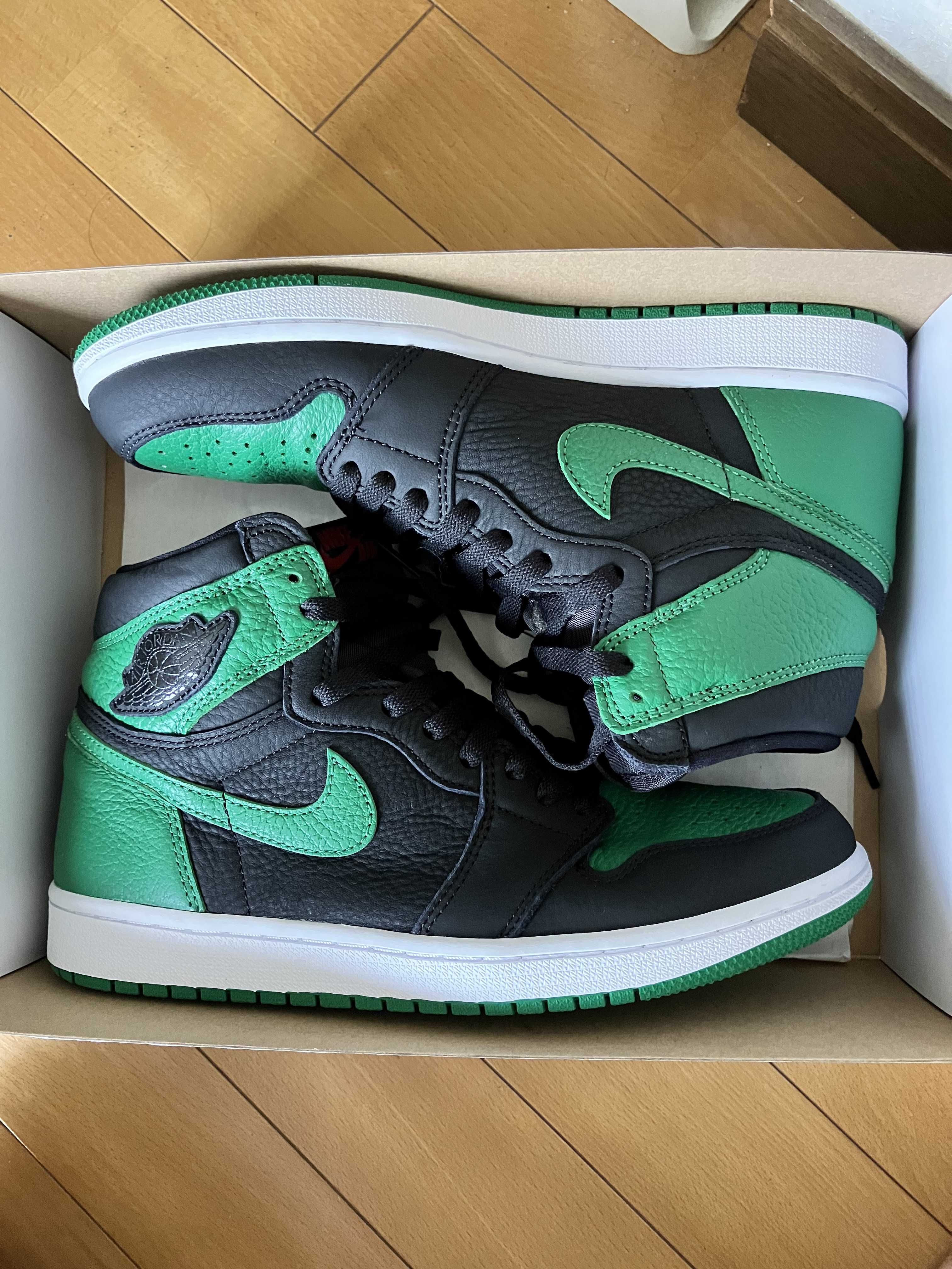 Nike Air Jordan 1 Retro High OG "Black/Pine Green" (2020)