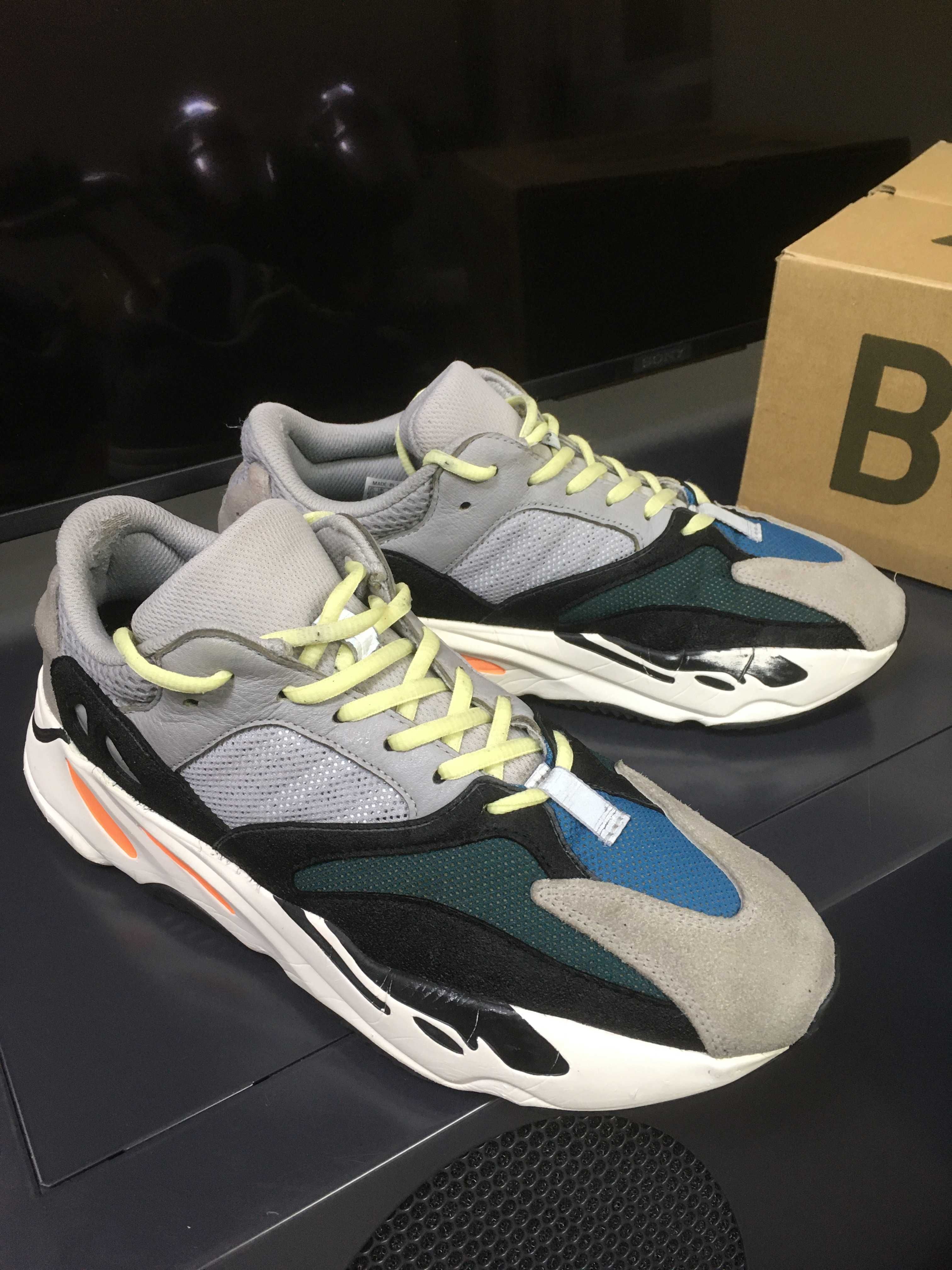 adidas YEEZY Boost 700 "Wave Runner"
