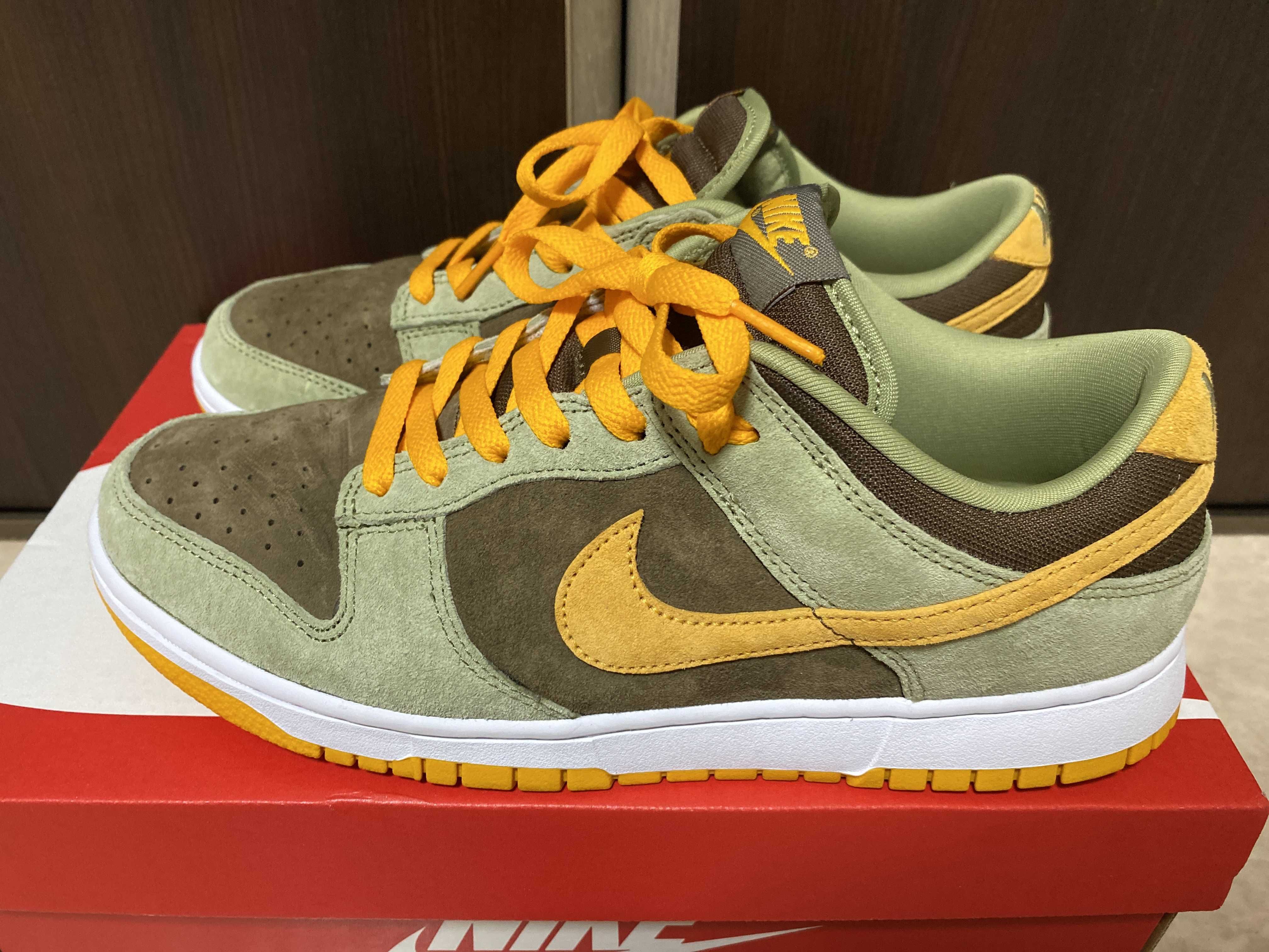 Nike Dunk Low SE "Dusty Olive"