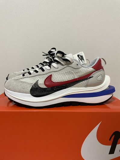 sacai × Nike Vapor Waffle "Royal Fuchsia"