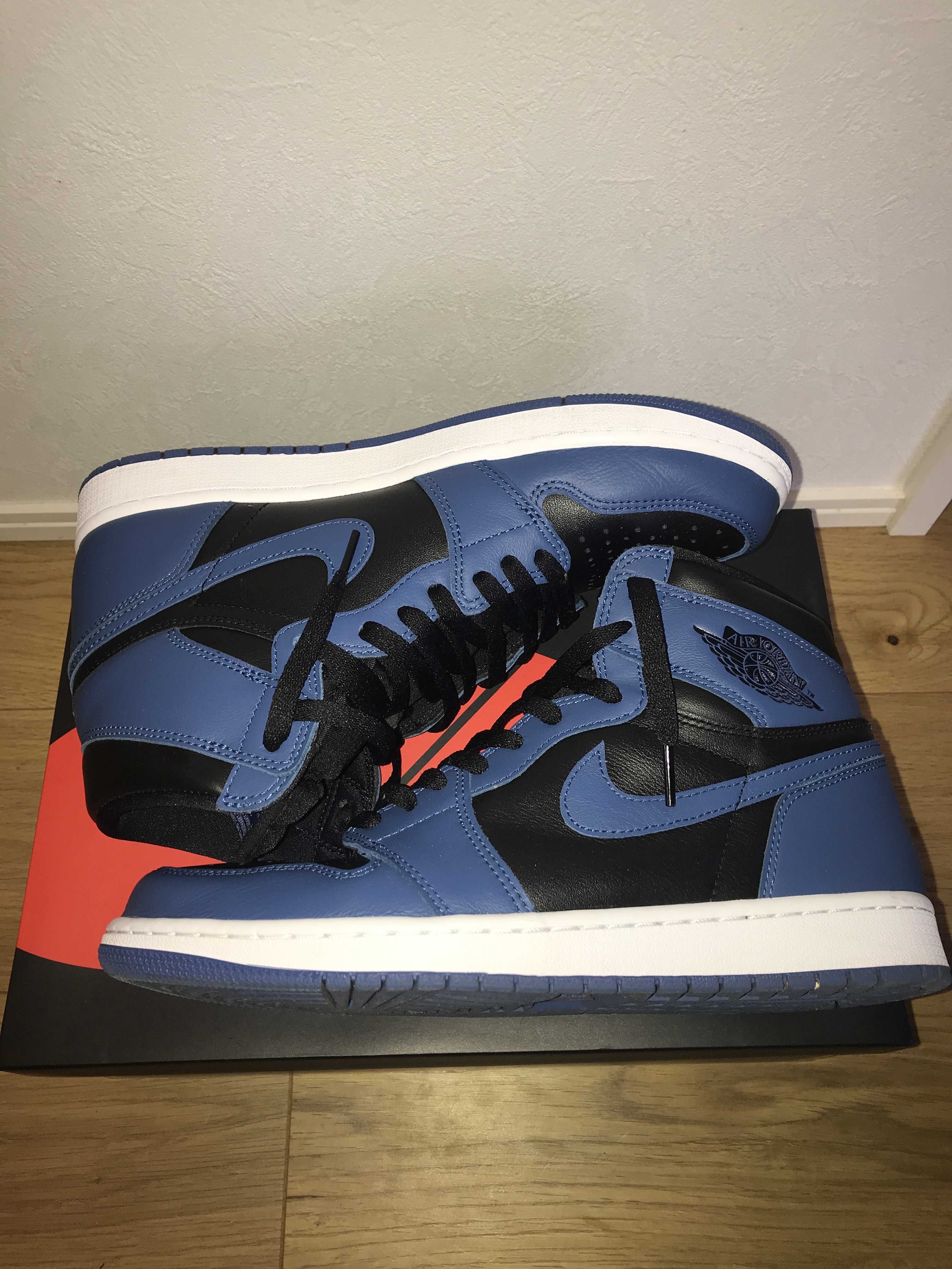 Nike Air Jordan 1 Retro High OG "Dark Marina Blue"