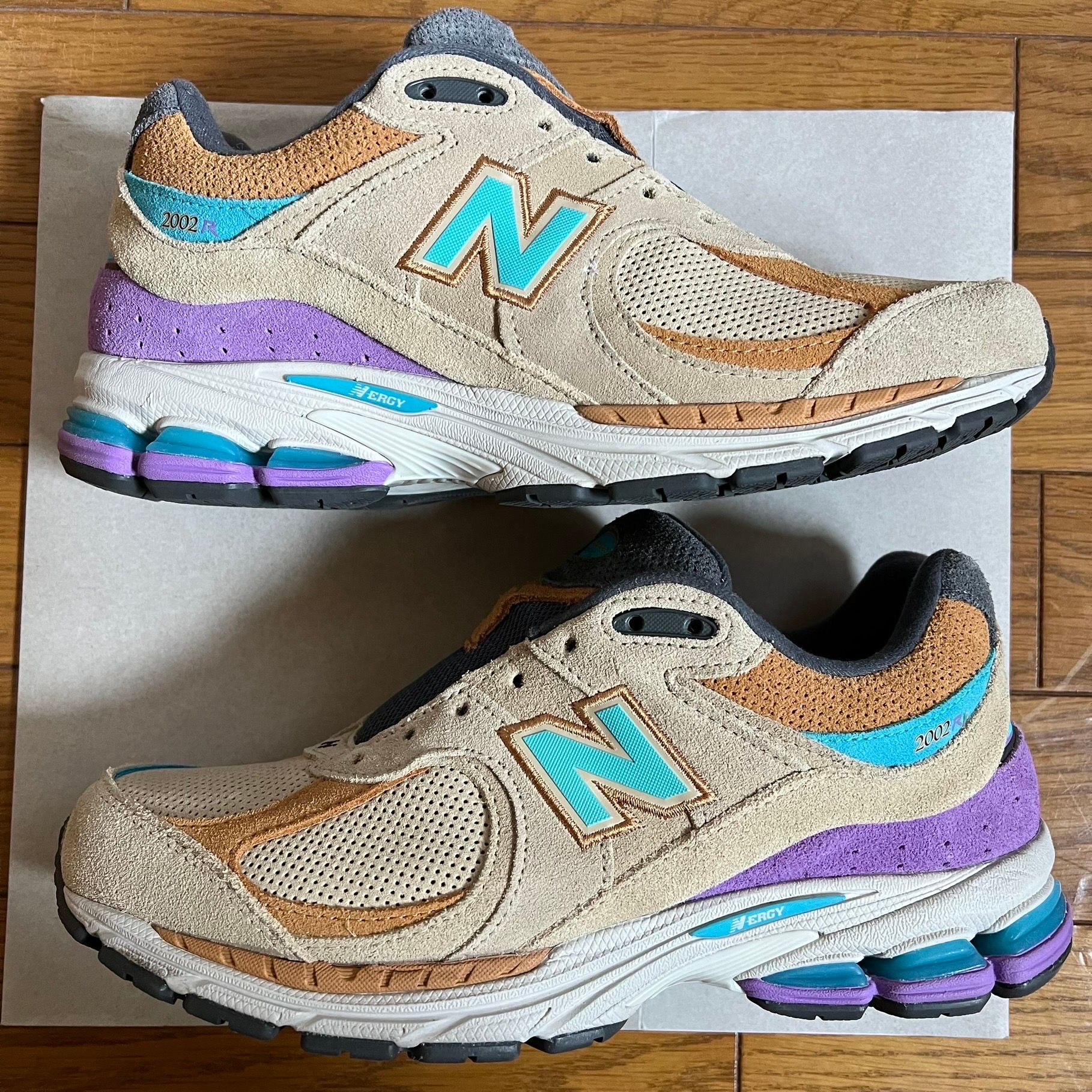 New Balance 2002R "Beige/Purple"