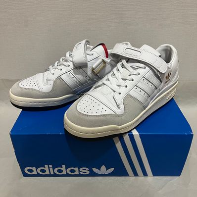 Sneakersnstuff (SNS) × adidas Forum Low "White"