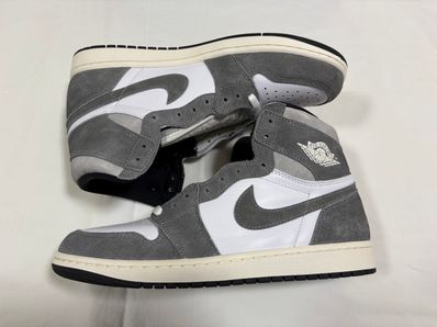 Nike Air Jordan 1 Retro High OG "Black and Smoke Grey"