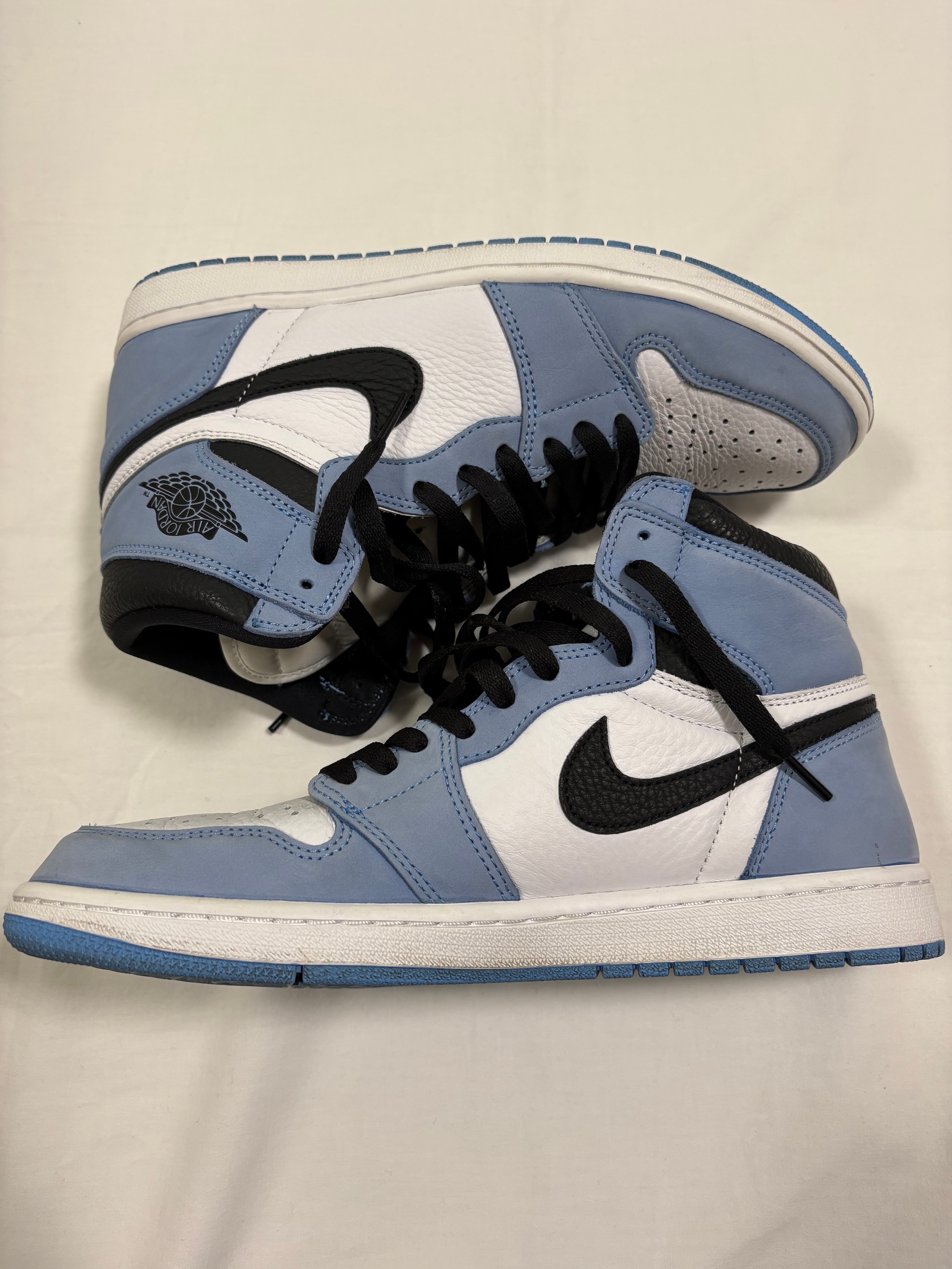 Nike Air Jordan 1 High OG "University Blue"