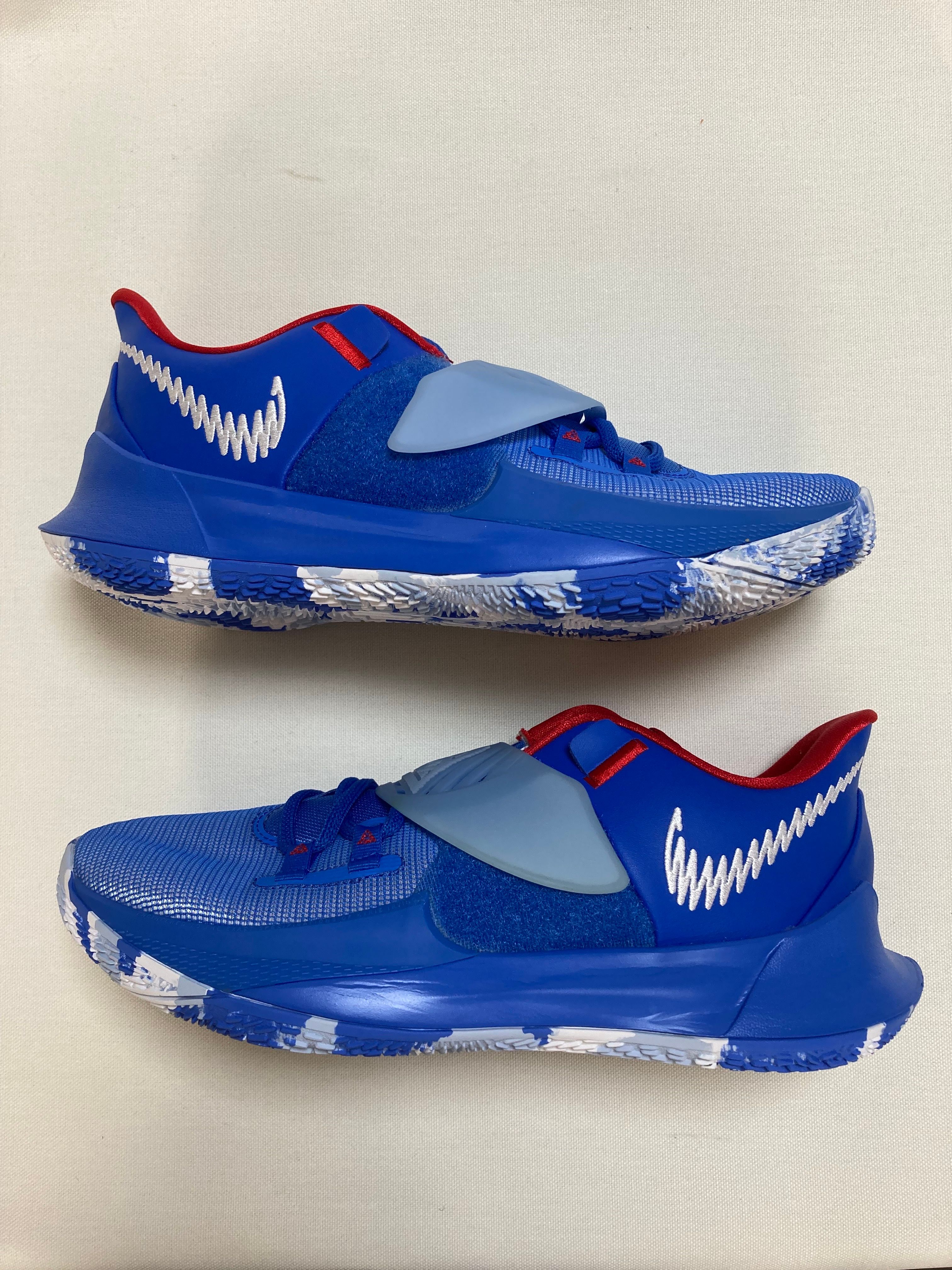 Nike Kyrie Low 3 "White/Black"