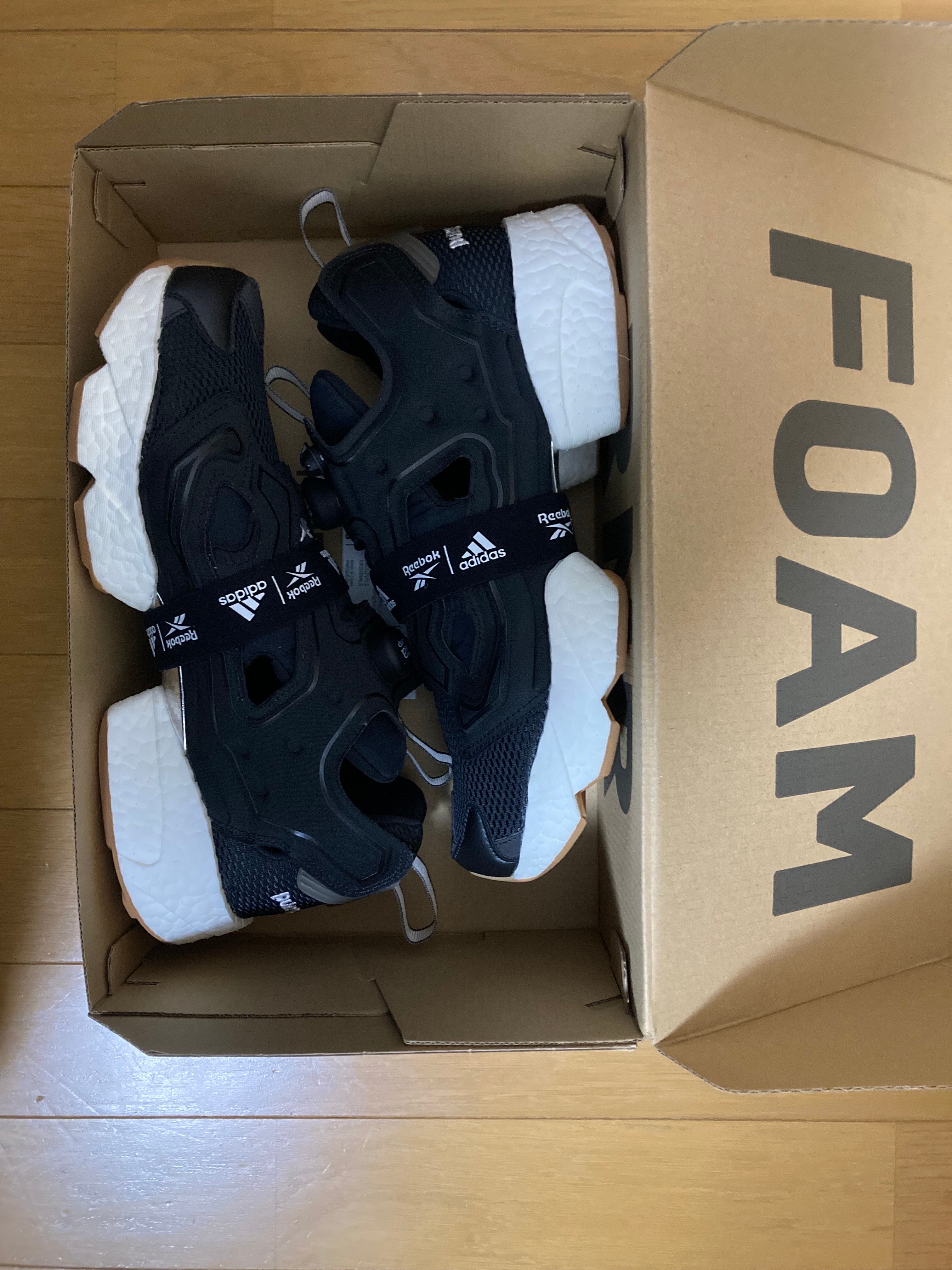 アディダス×リーボック インスタポンプフューリー ブースト OG ブラック