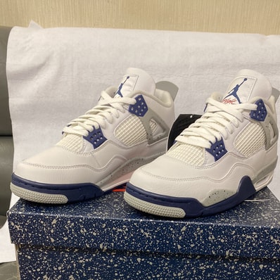 Nike Air Jordan 4 "Midnight Navy"