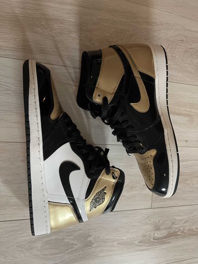 Nike Air Jordan 1 Retro High OG NRG "Gold Toe"