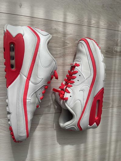 UNDEFEATED Nike Air Max 90