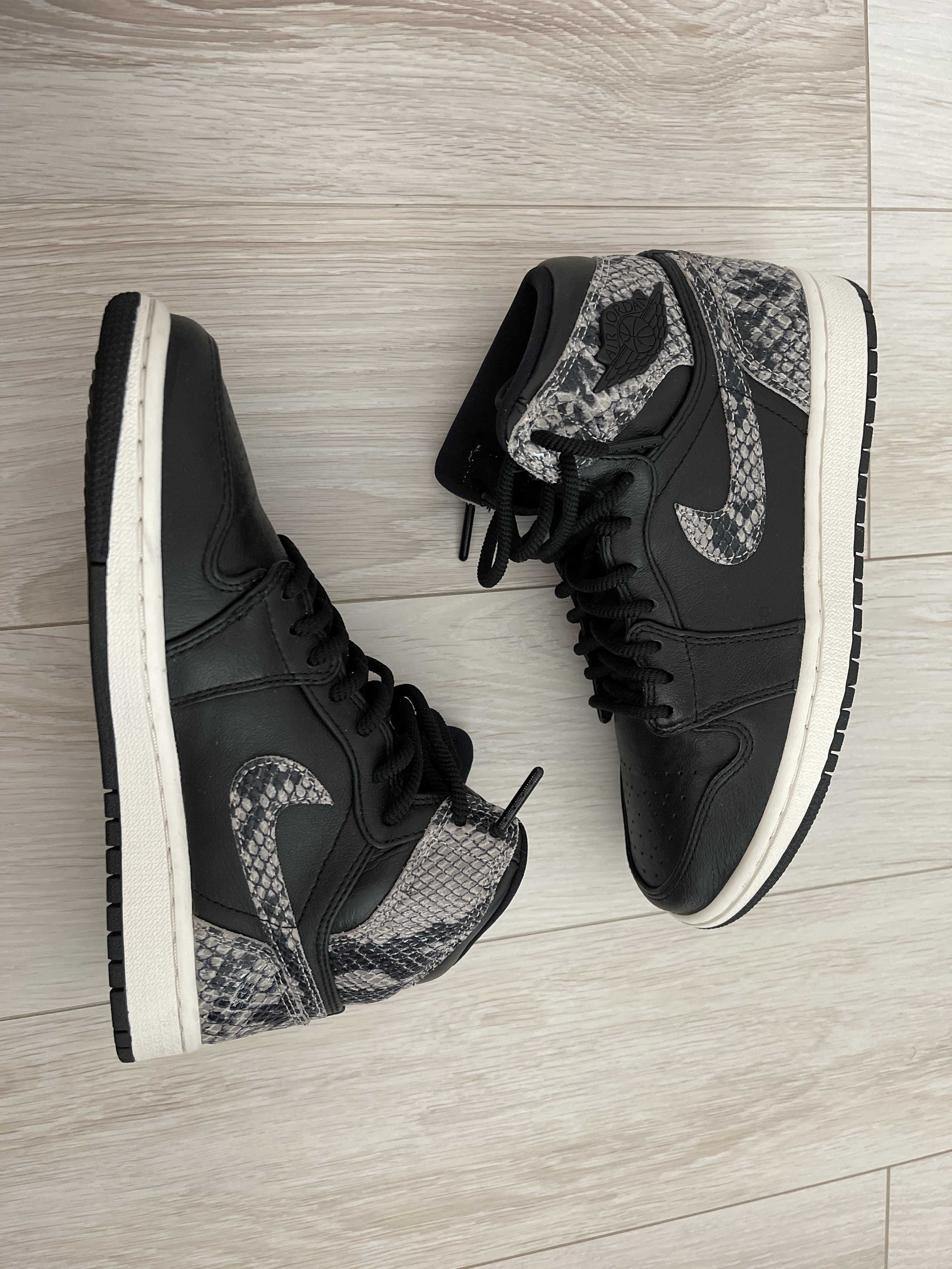 Nike Women's Air Jordan 1 Retro High "Black Snake"
