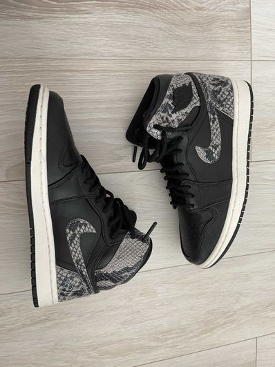 Nike Women's Air Jordan 1 Retro High "Black Snake"