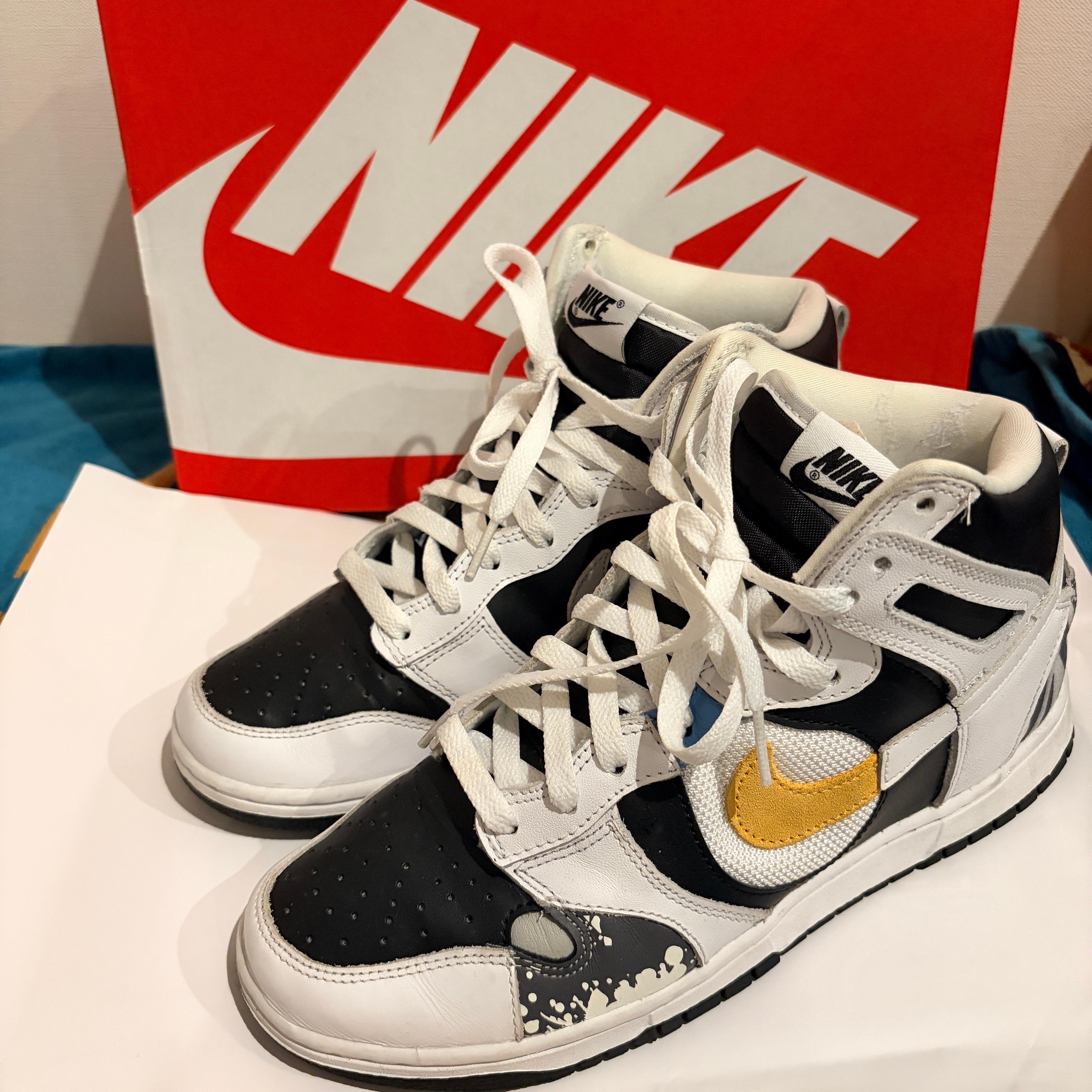 Nike Women's Dunk High "White and Black"