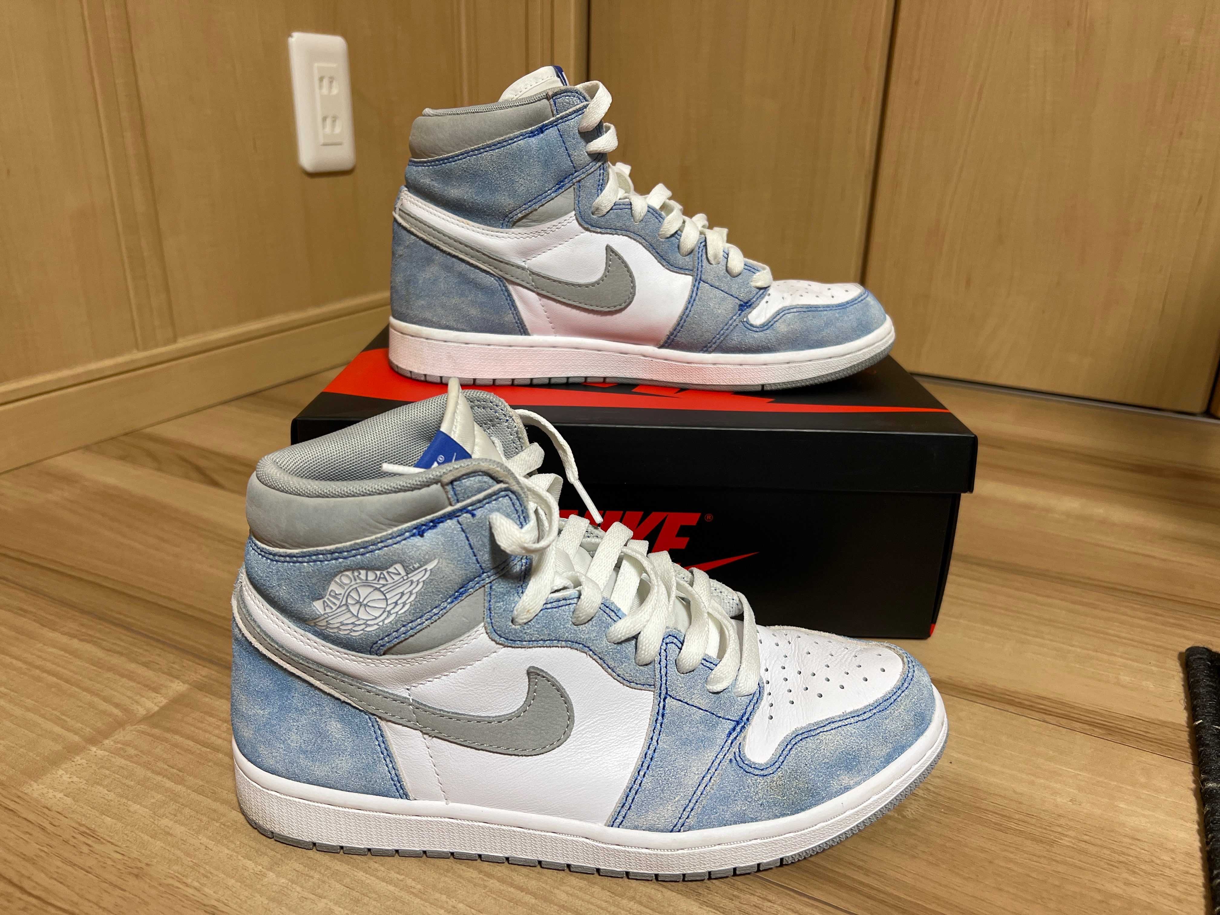 Nike Air Jordan 1 High OG "Hyper Royal"