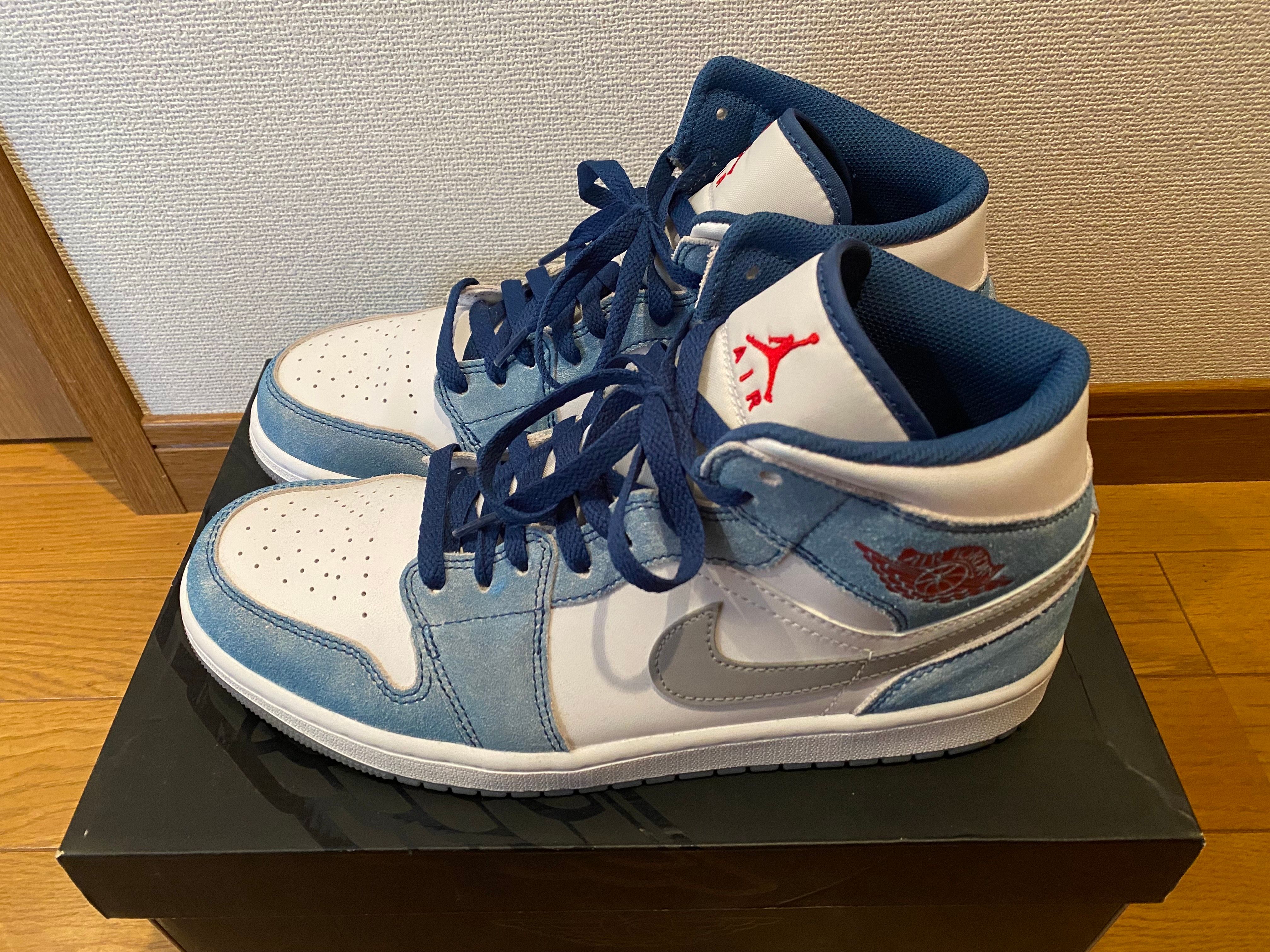 Nike Air Jordan 1 Mid SE "White/Hyper Royal/Red"