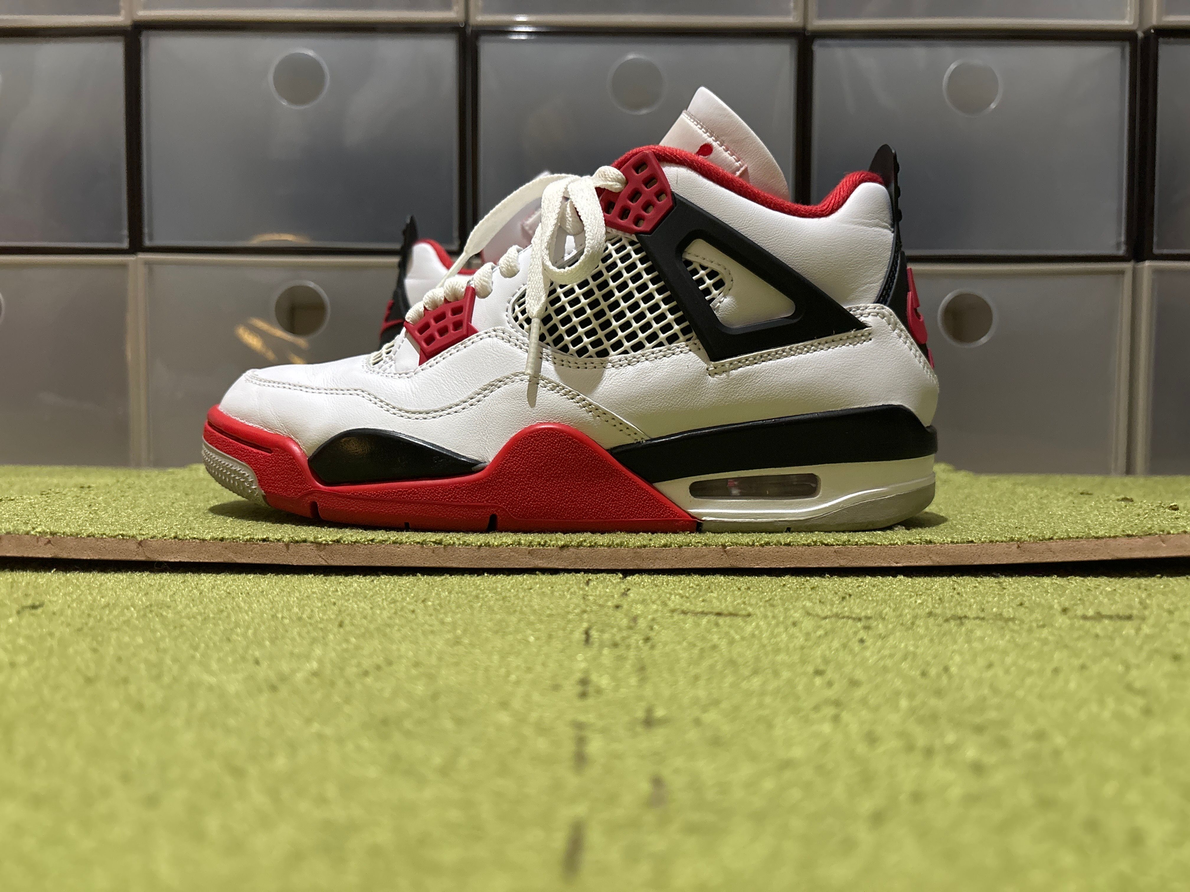Nike Air Jordan 4 Retro OG "Fire Red" (2020)