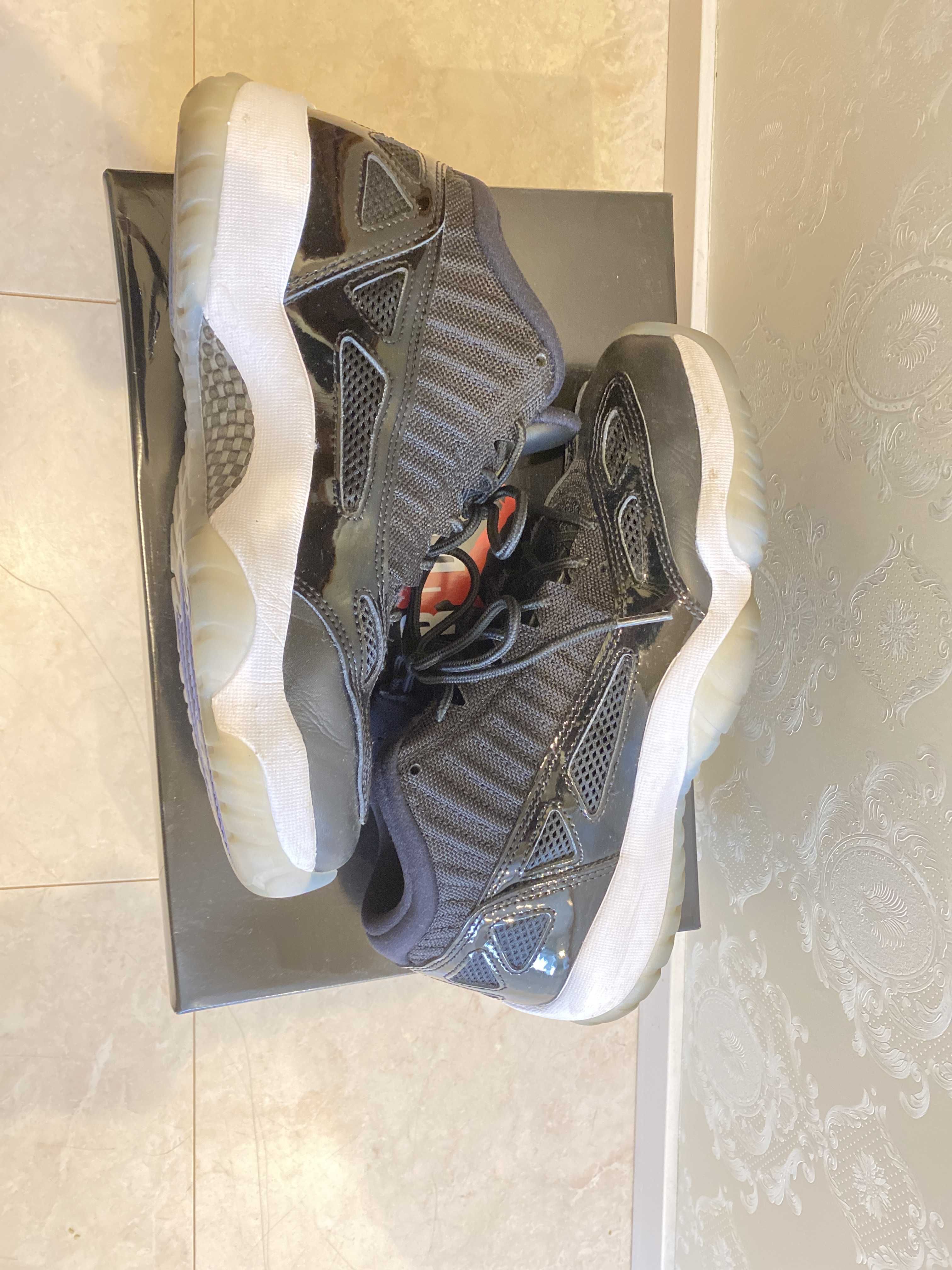 Nike Air Jordan 11 Retro Low IE "Space Jam"