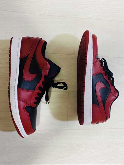 Nike Air Jordan 1 Low "Varsity Red"