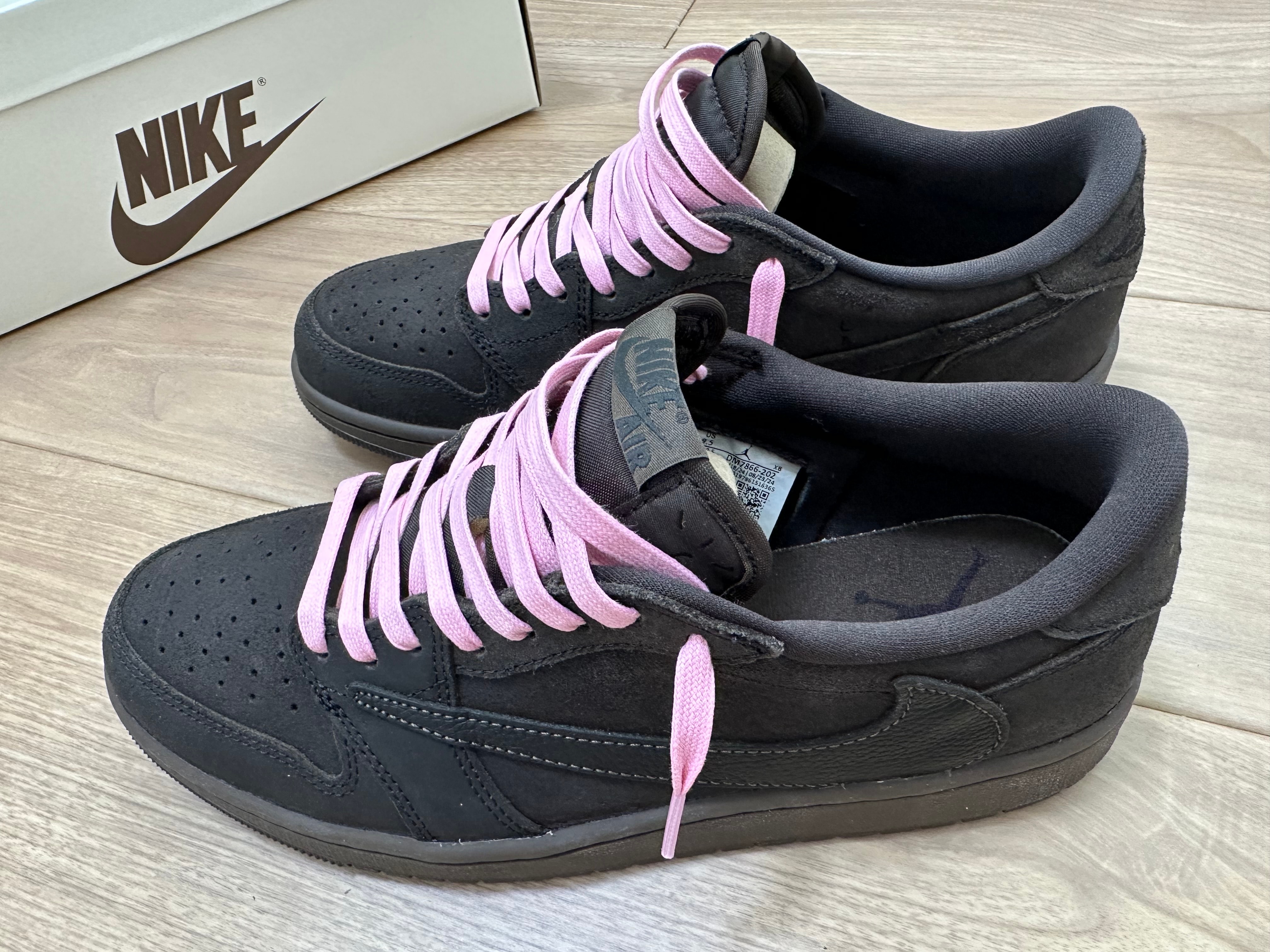 Travis Scott × Nike Air Jordan 1 Low OG SP "Velvet Brown and Dark Mocha"