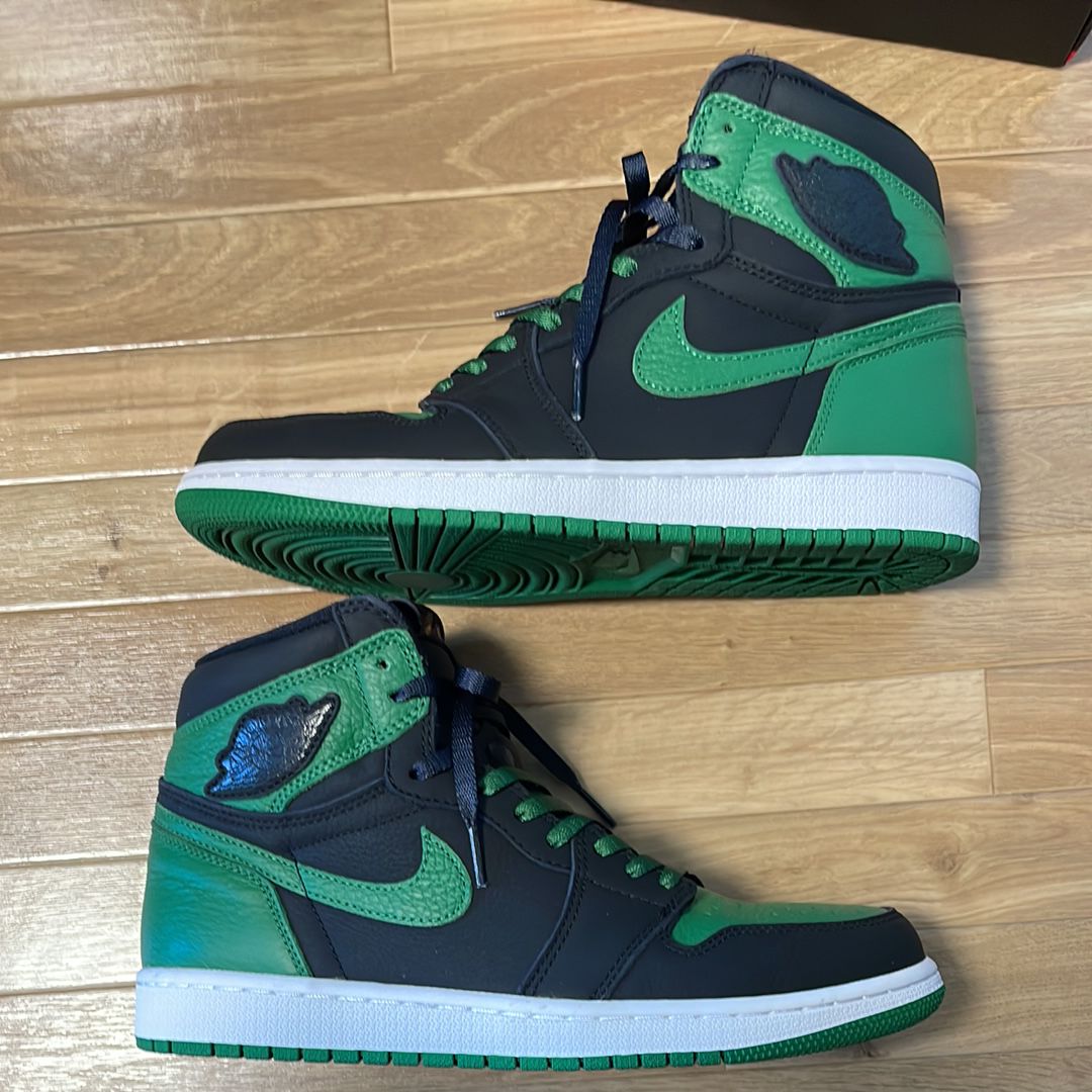 Nike Air Jordan 1 Retro High OG "Black/Pine Green" (2020)