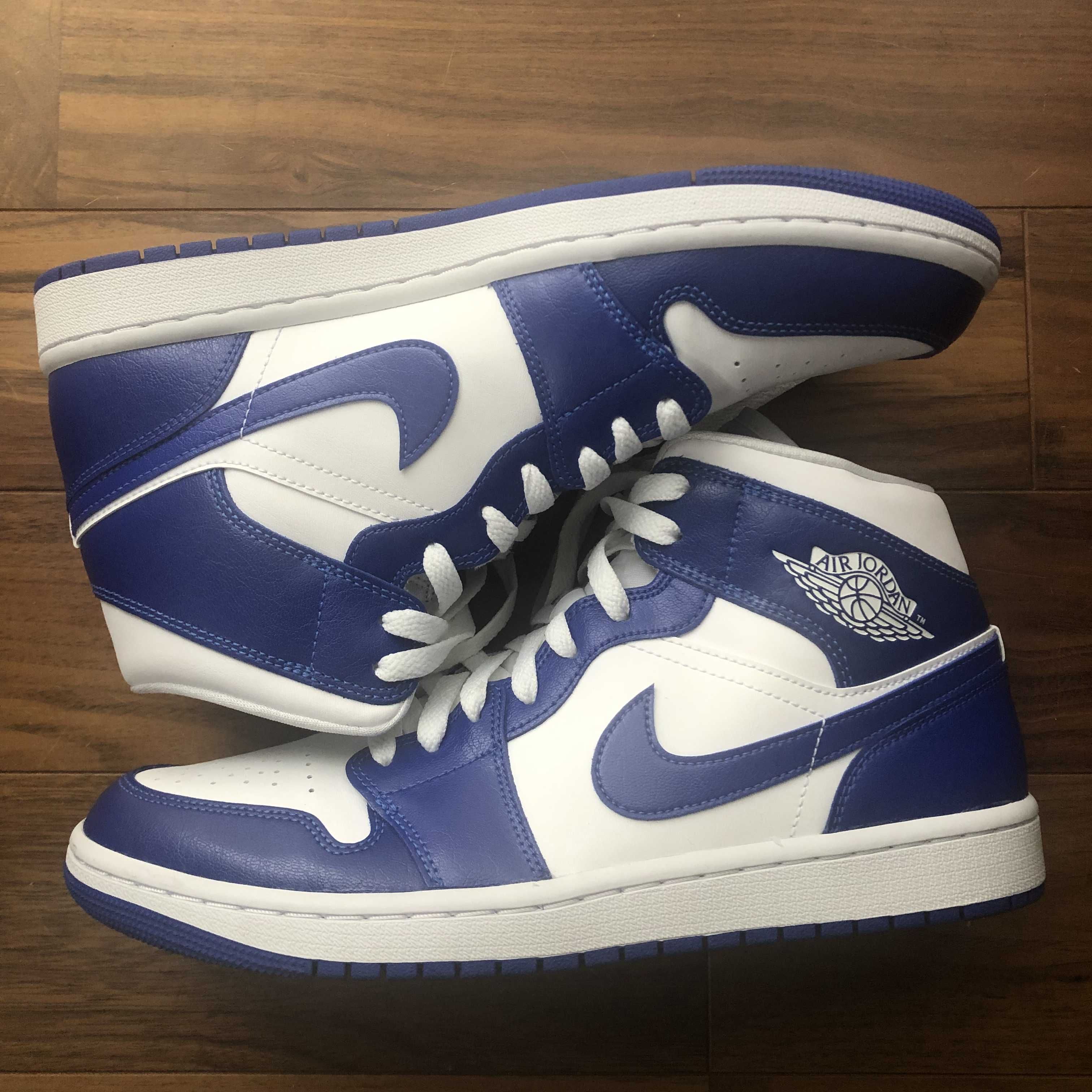 Nike Women's Air Jordan 1 Mid "Kentucky Blue"