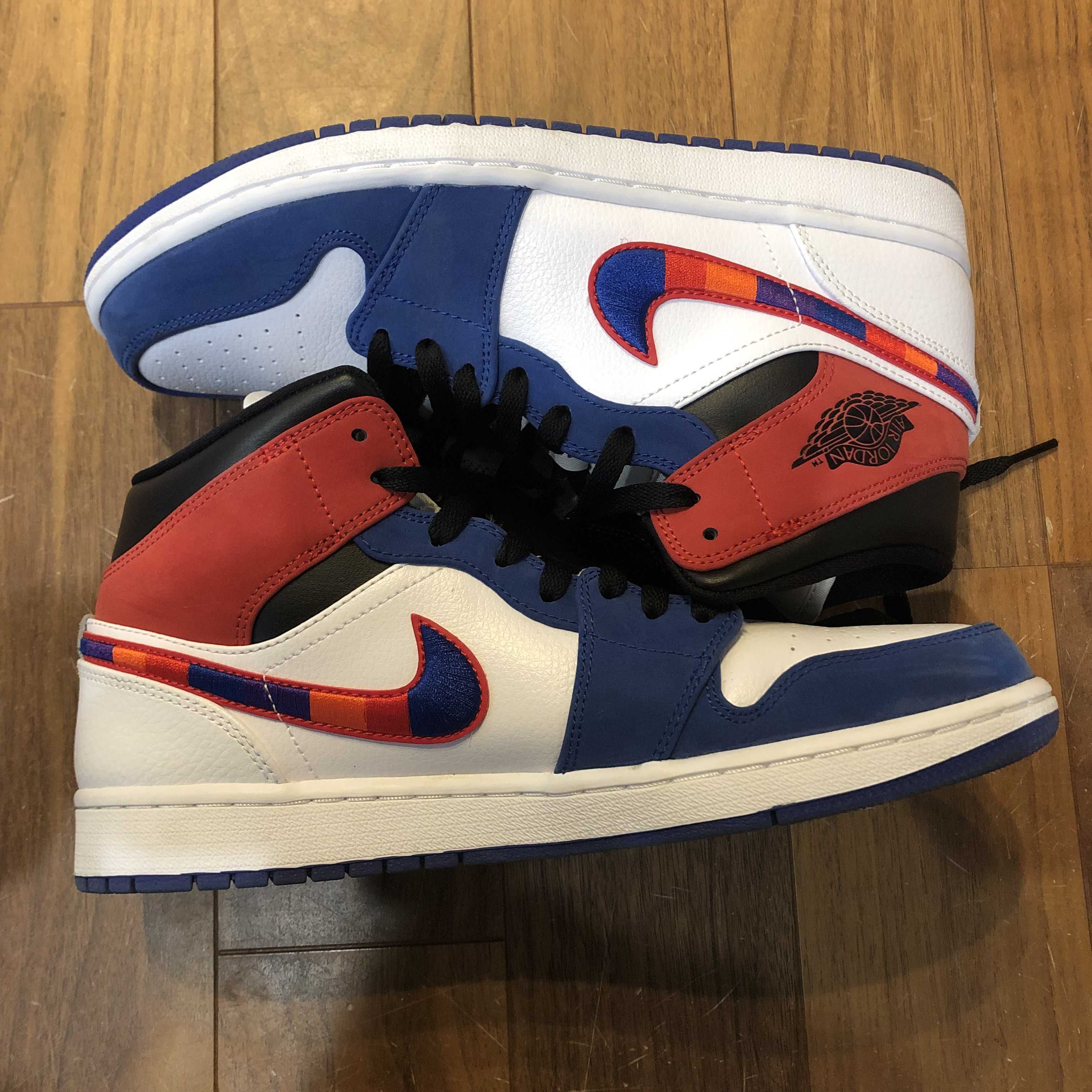 NIKE AIR JORDAN 1 MID "WHITE/BLUE/RED"
