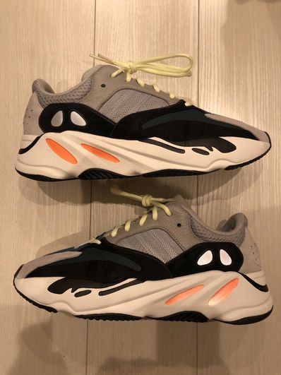 adidas YEEZY Boost 700 "Wave Runner"