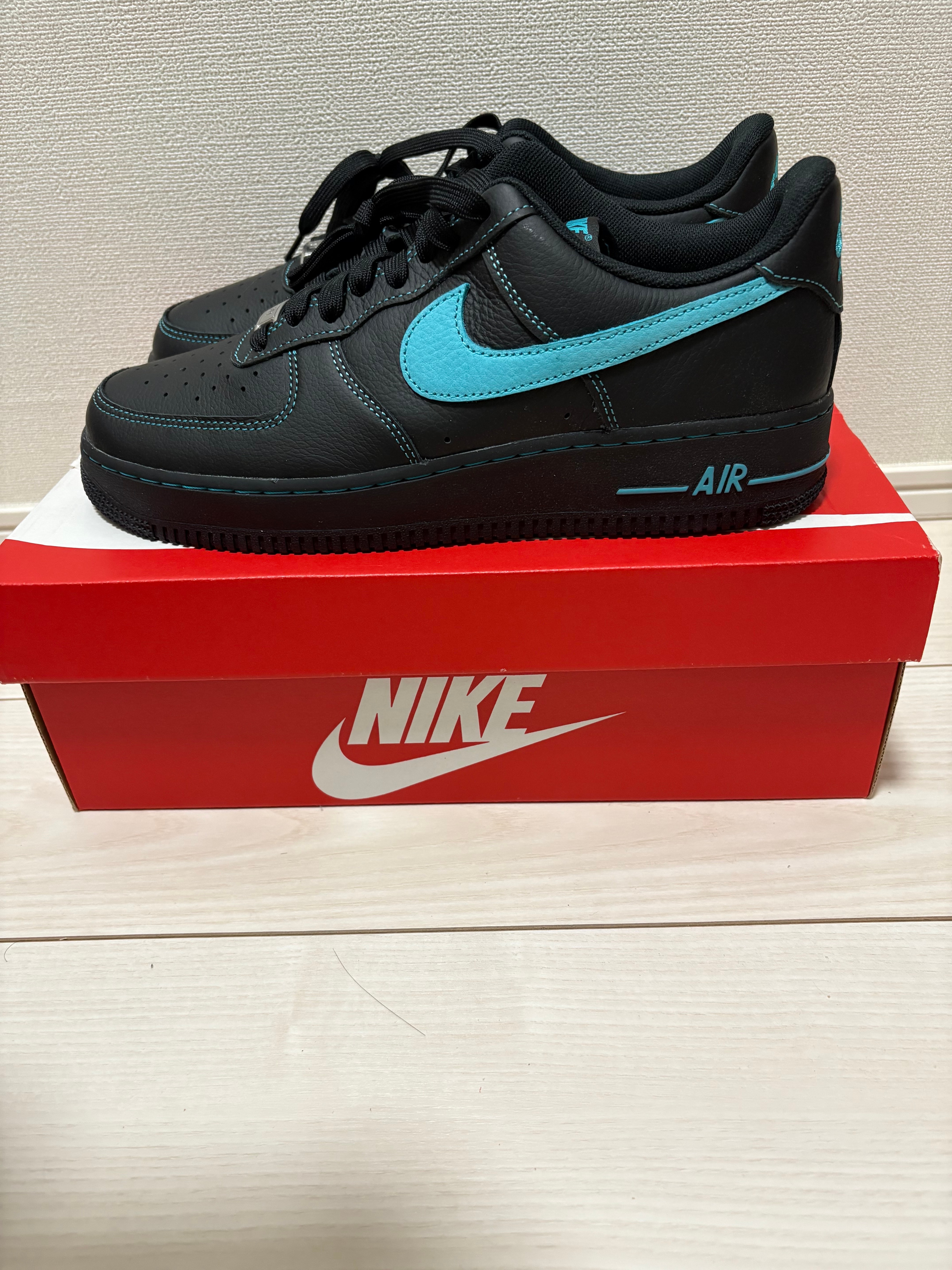 Nike Air Force 1 Low "Black Tiffany"