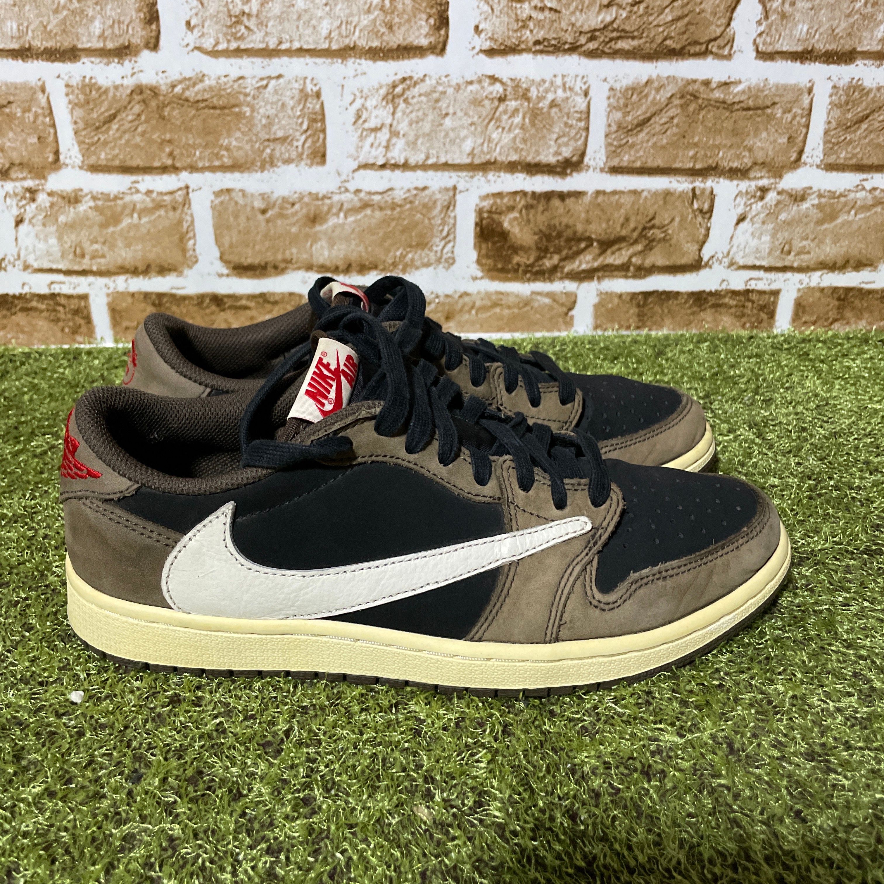 Travis Scott × Nike Air Jordan 1 Low OG SP-T "Black/Dark Mocha"