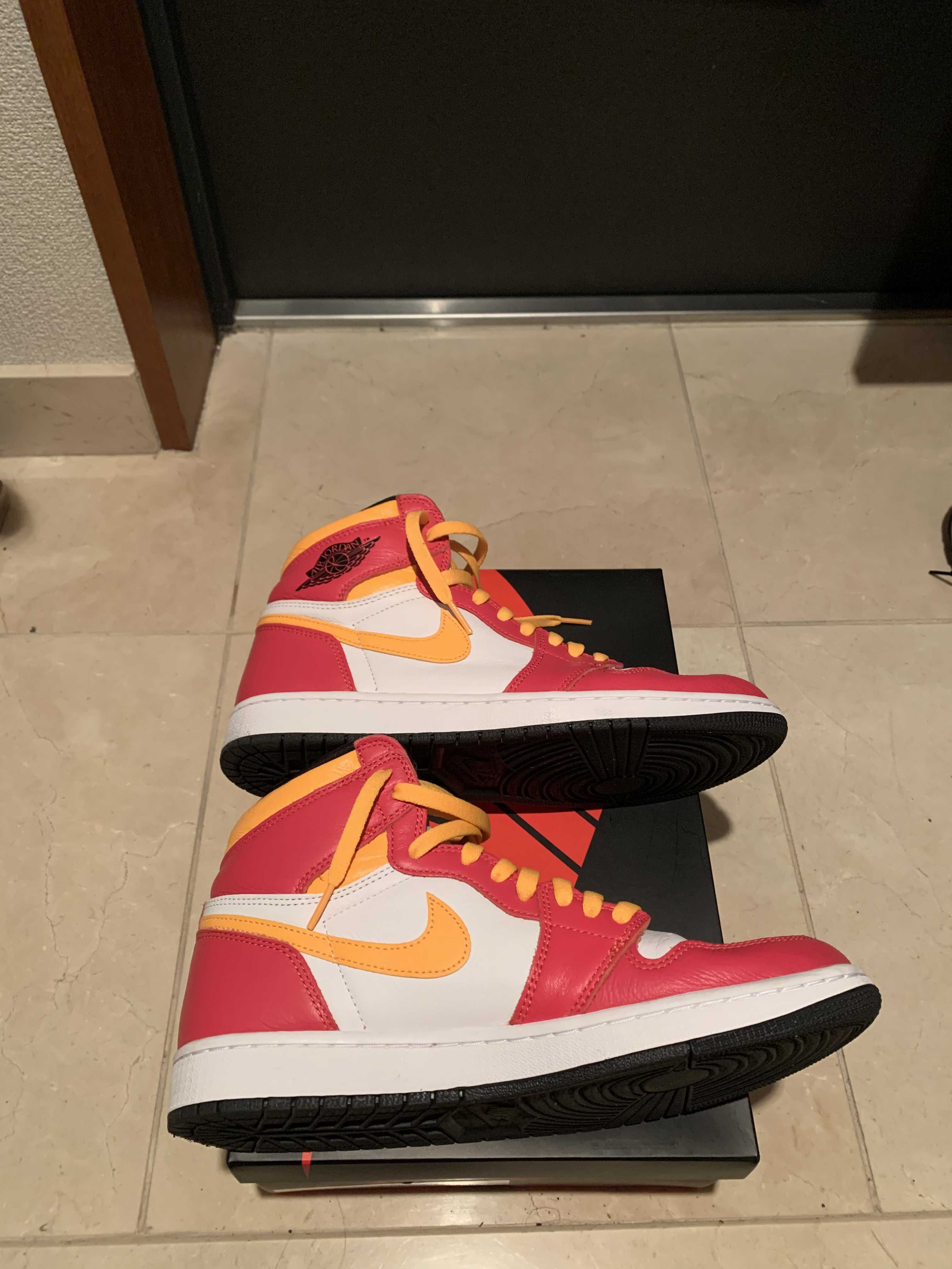 Nike Air Jordan 1 High OG "Light Fusion Red"