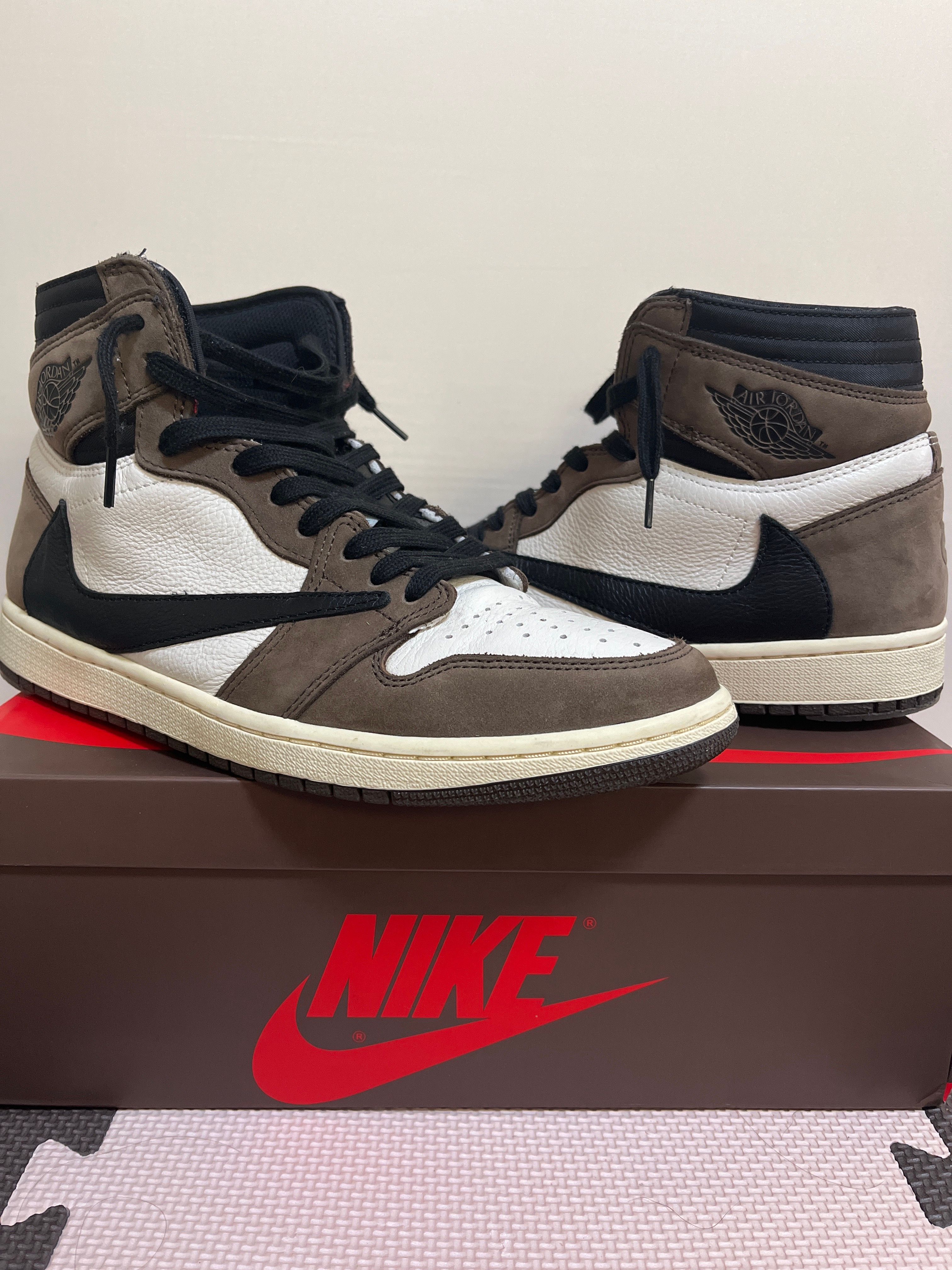 Travis Scott × Nike Air Jordan 1 Retro High OG TS SP "Sail/Dark Mocha"