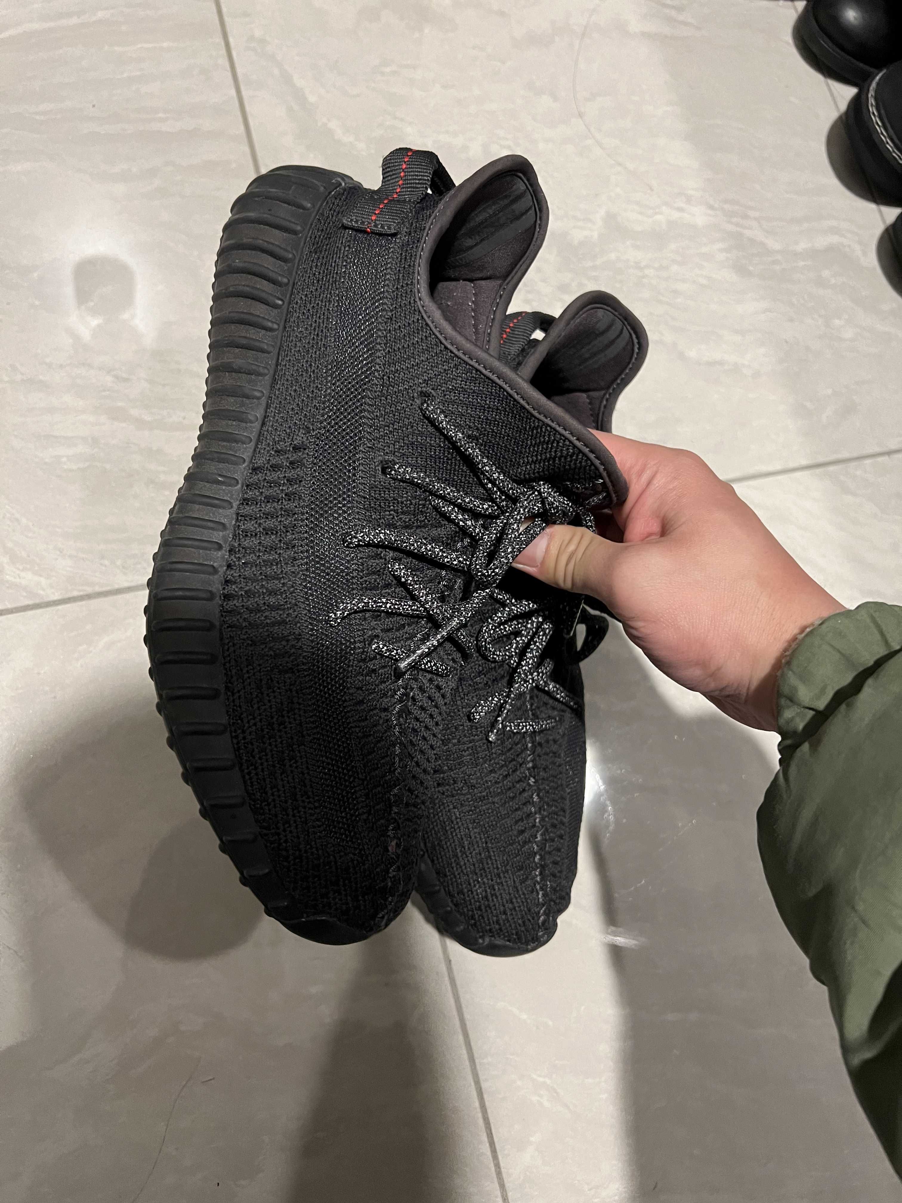 adidas YEEZY Boost 350 V2 "Black"