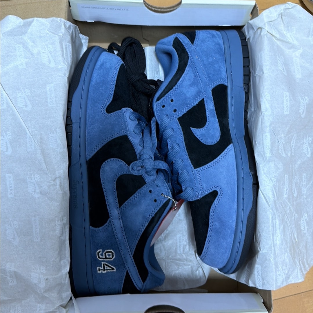 Supreme × Nike SB Dunk Low "Ocean Fog" (North America Exclusive) (25FW Week2)