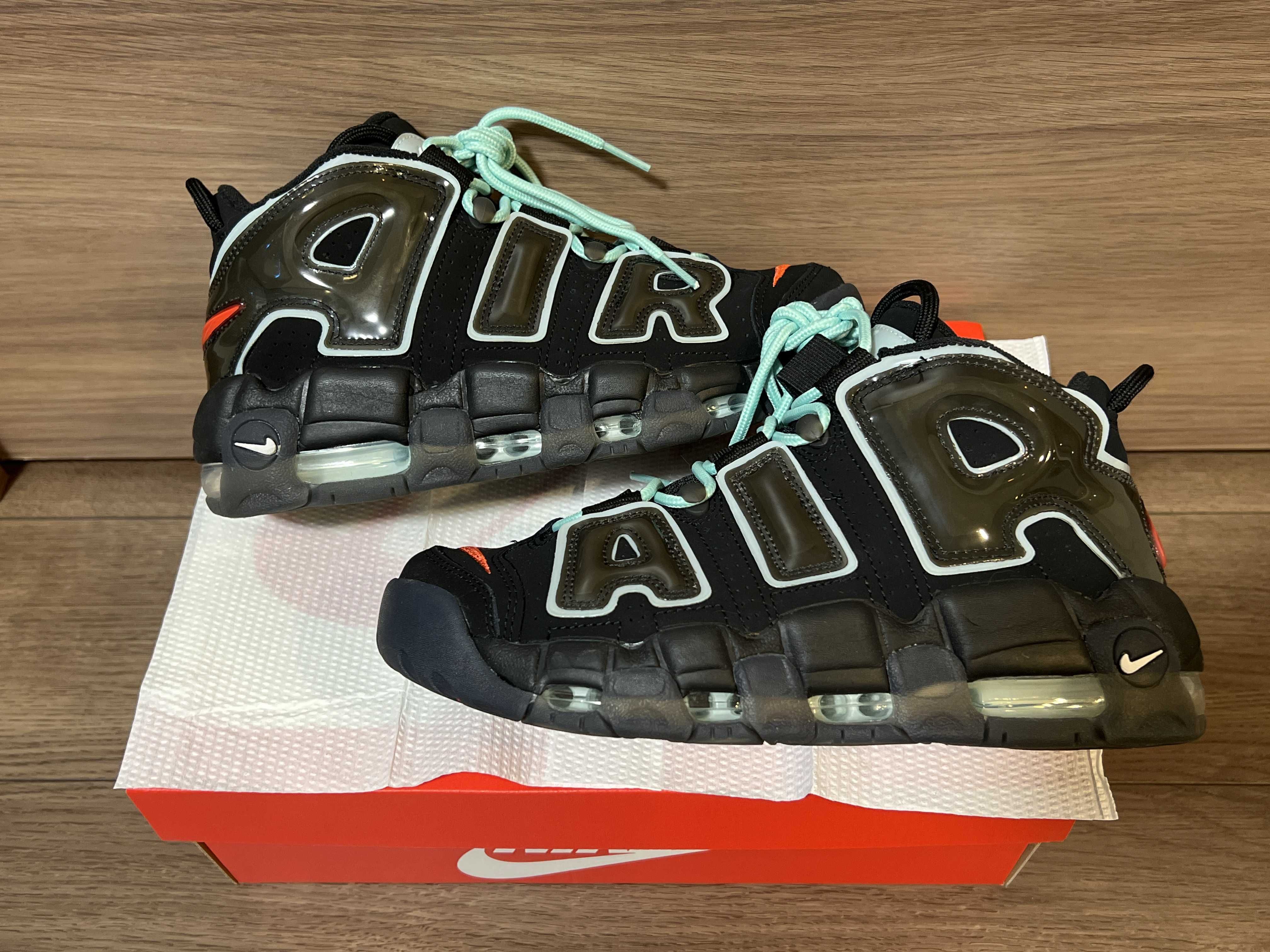 Nike Air More Uptempo "Made You Look"