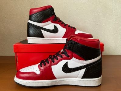 Nike Women's Air Jordan 1 High OG "Satin Red"