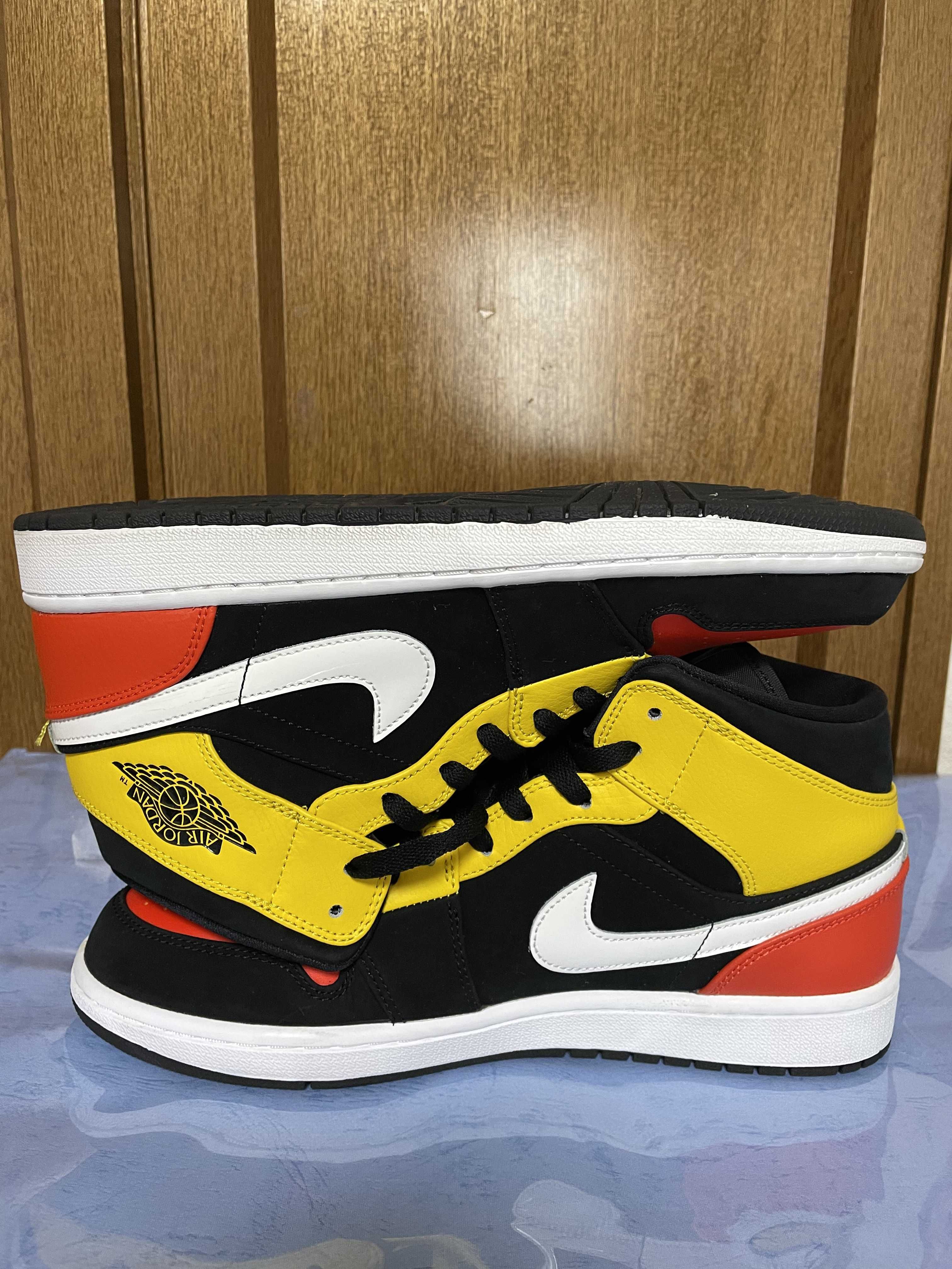 NIKE AIR JORDAN 1 MID SE "ROSWELL RAYGUNS"