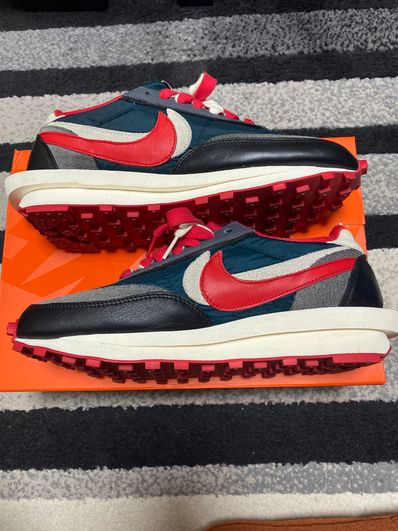 UNDERCOVER × sacai × Nike LD Waffle "Midnight Spruce/Pale Ivory-Dark Grey-University Red"