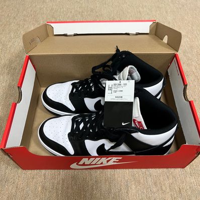 Nike Dunk High "Black and White"