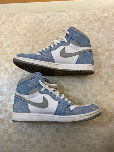 Nike Air Jordan 1 High OG "Hyper Royal"