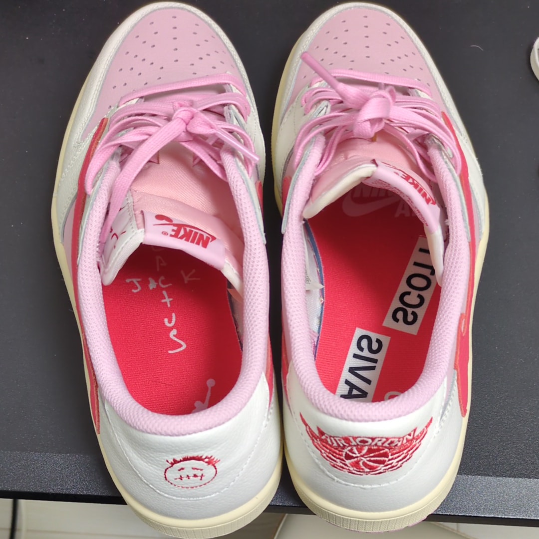 Travis Scott × Nike Air Jordan 1 Retro Low OG "Sail/Tropical Pink"