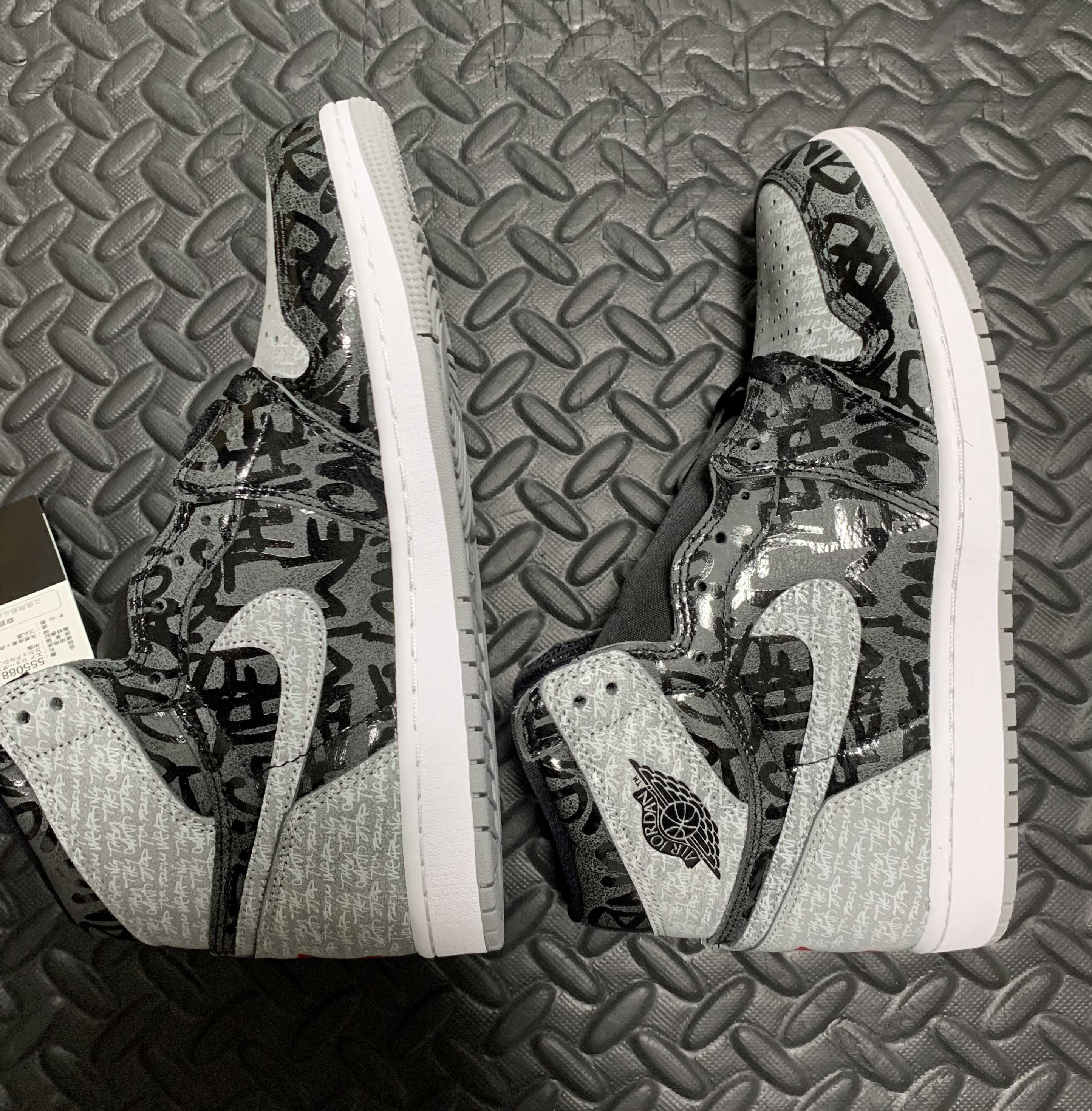 Nike Air Jordan 1 High OG "Rebellionaire"